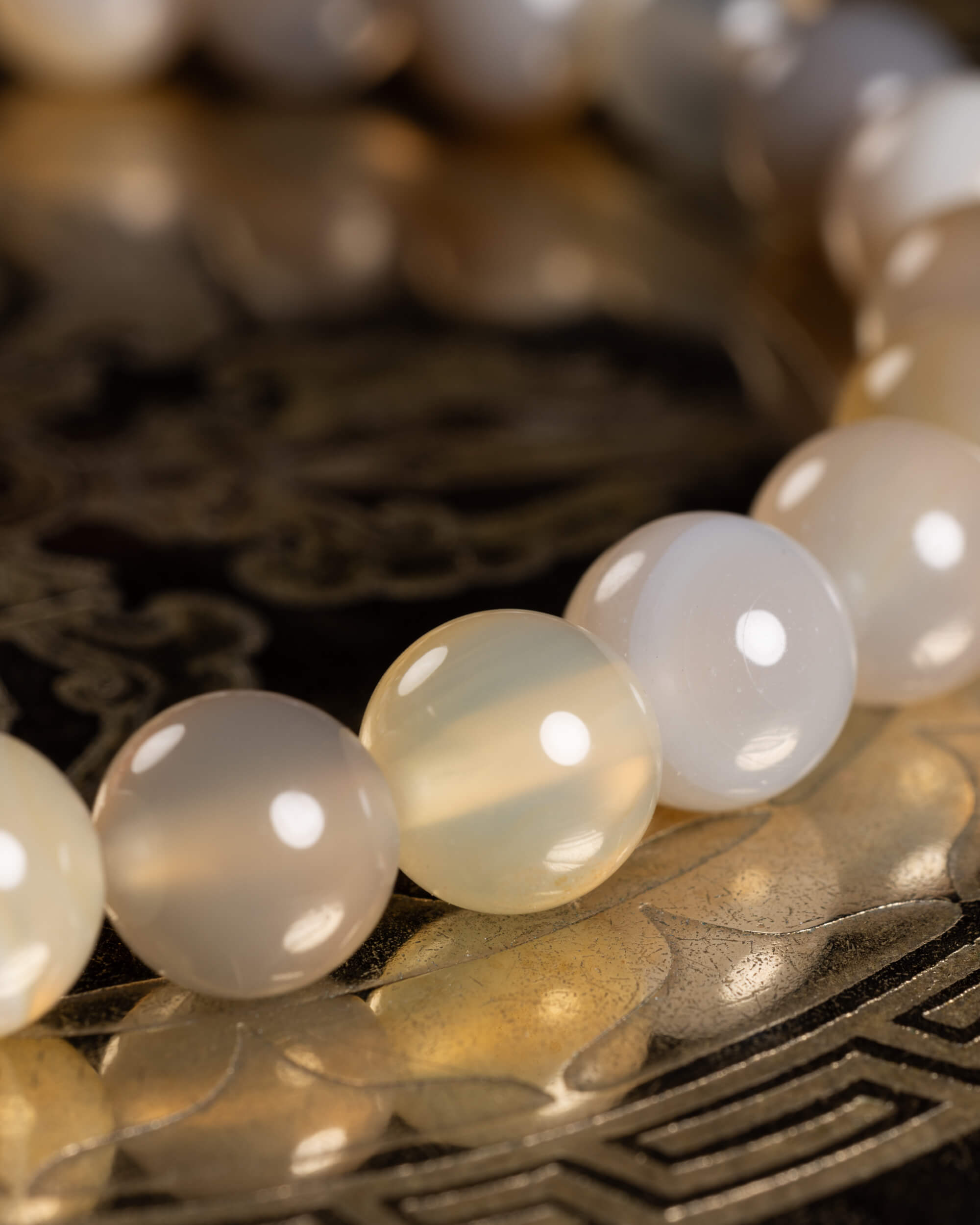 Pulsera de Ágata Gris 8 mm - Calma Mental y Neutralidad (Pausa Lúcida)