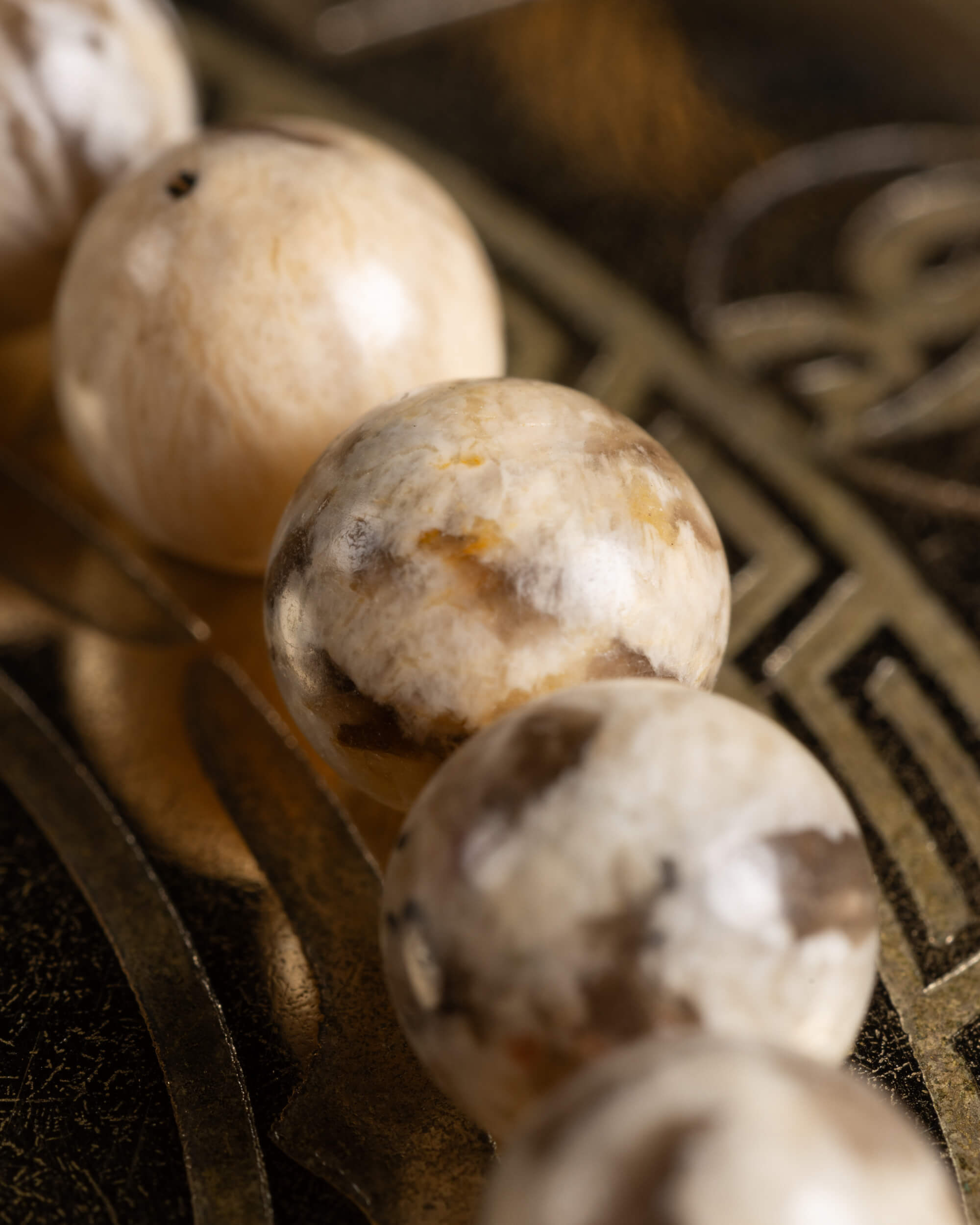 Pulsera de Jaspe Feldespato 8 mm - Estructura y Claridad