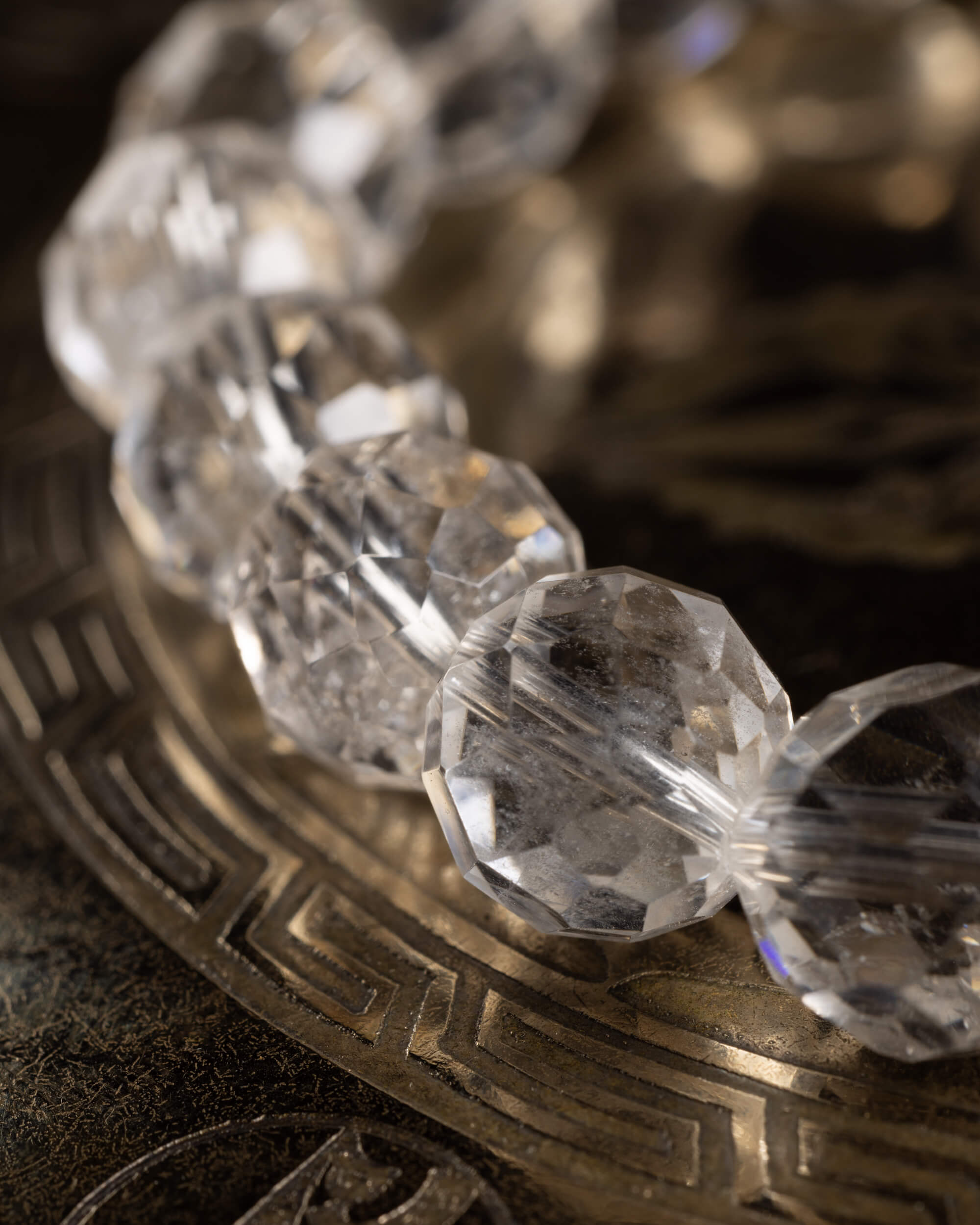 Pulsera de Cuarzo Transparente Facetada 10 mm - Claridad y Pureza Radiante