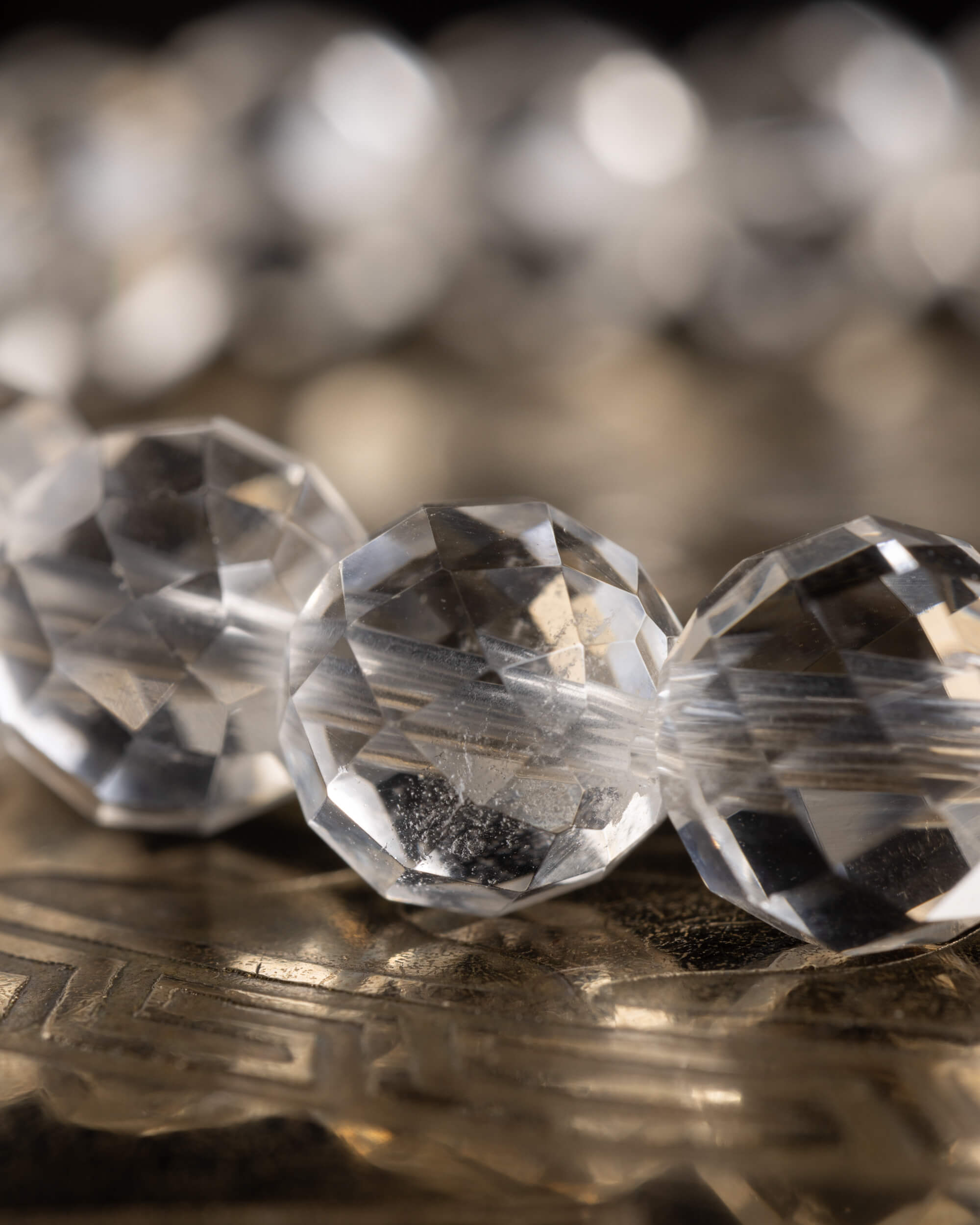 Pulsera de Cuarzo Transparente Facetada 8 mm - Luz Radiante y Claridad