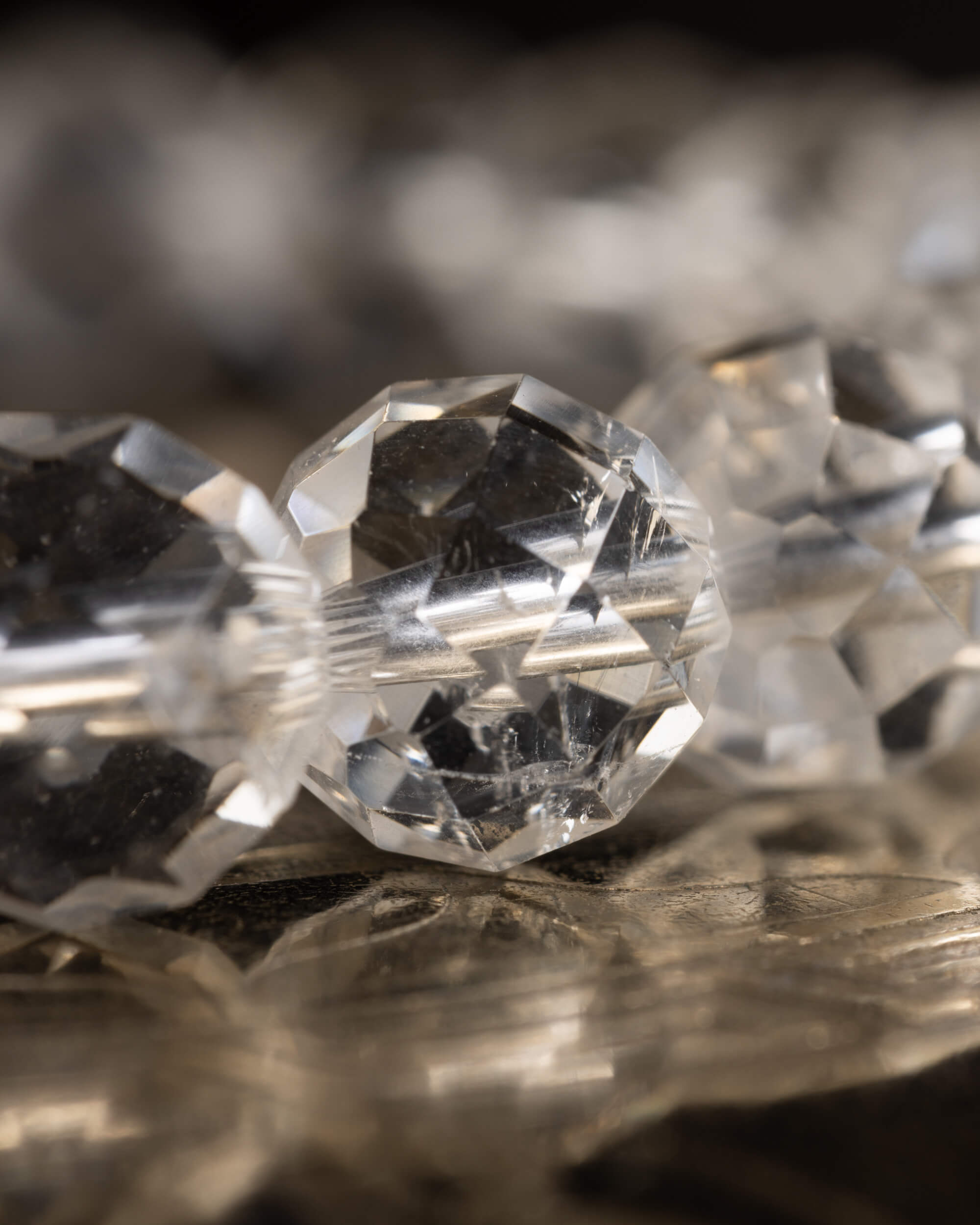 Pulsera de Cuarzo Transparente Facetada 8 mm - Luz Radiante y Claridad