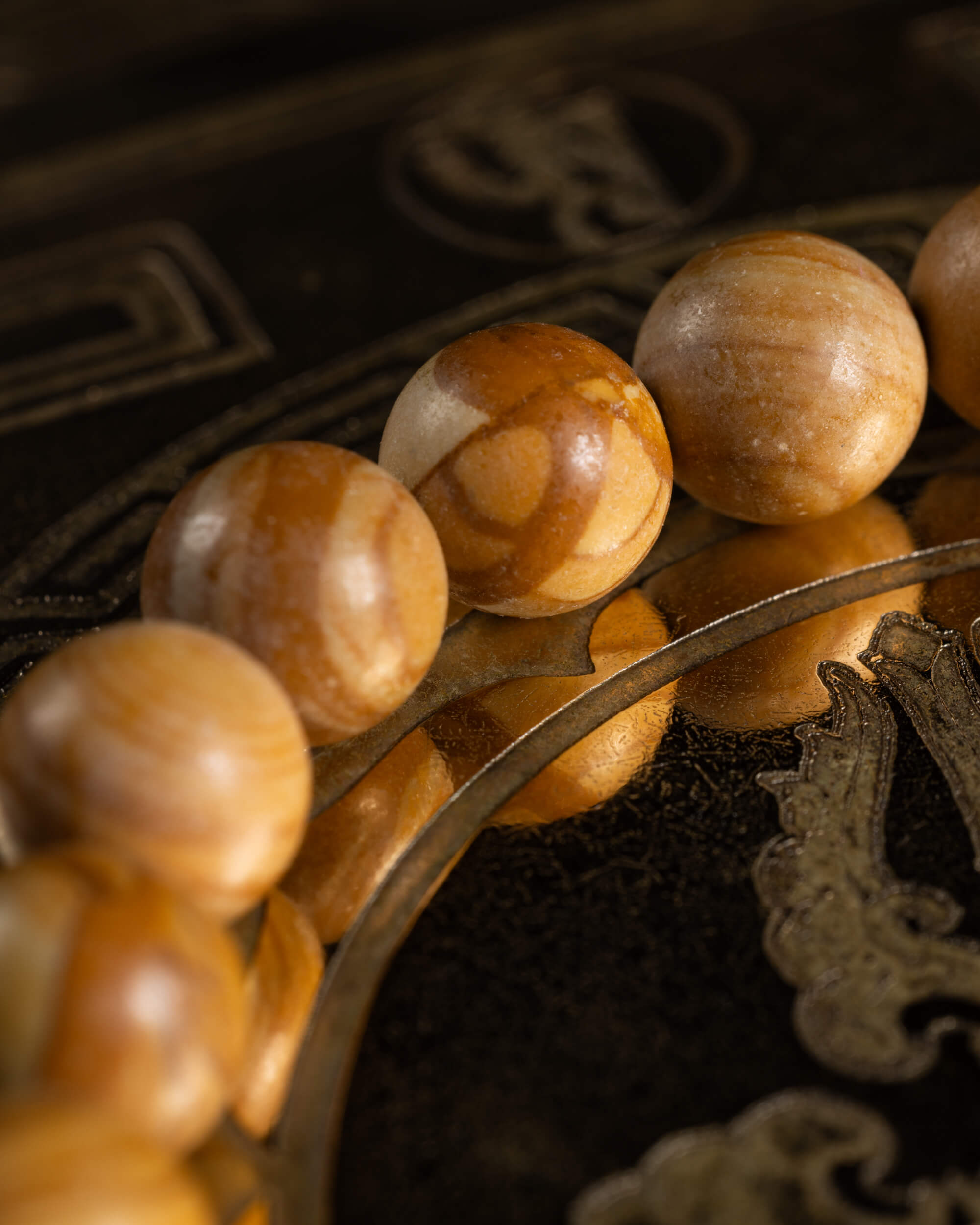 Pulsera de Jaspe Madera 8 mm - Presencia y Raíz Serena