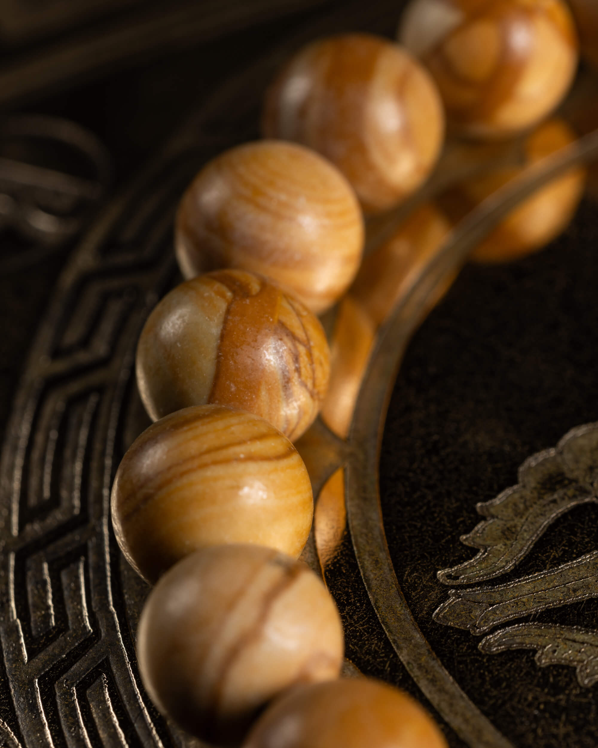 Pulsera de Jaspe Madera 8 mm - Presencia y Raíz Serena