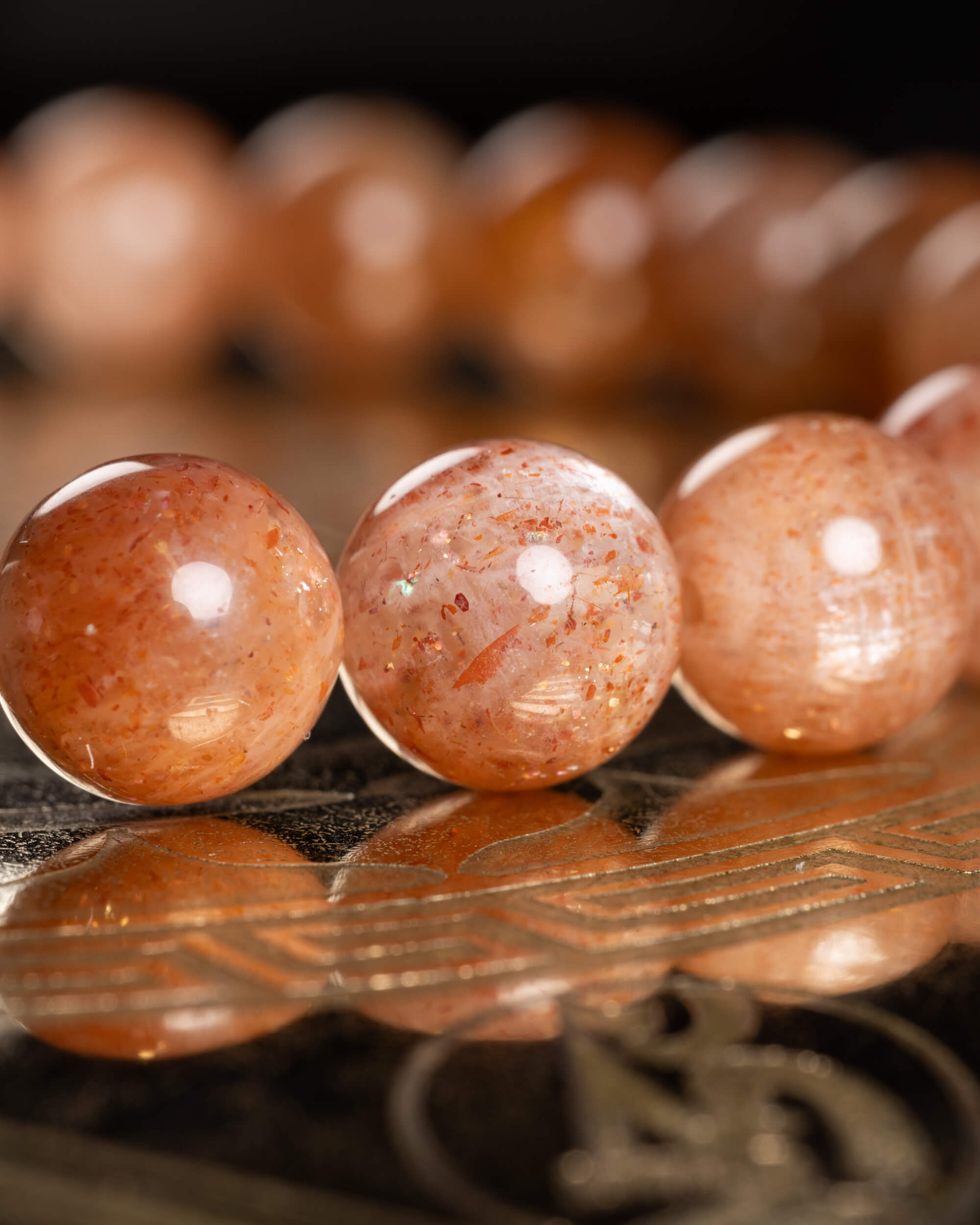 Pulsera de Piedra Sol Roja 8 mm - Fuego y Alegría