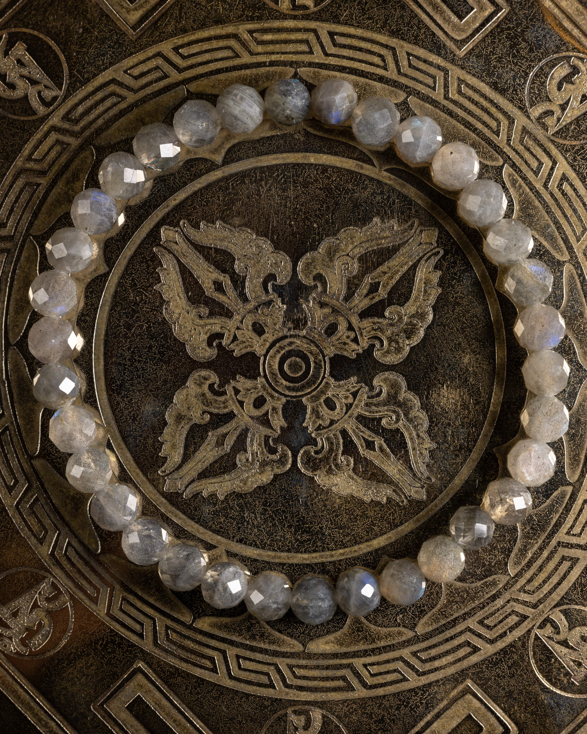 Pulsera de Labradorita Facetada 6 mm - Intuición Clara y Magia