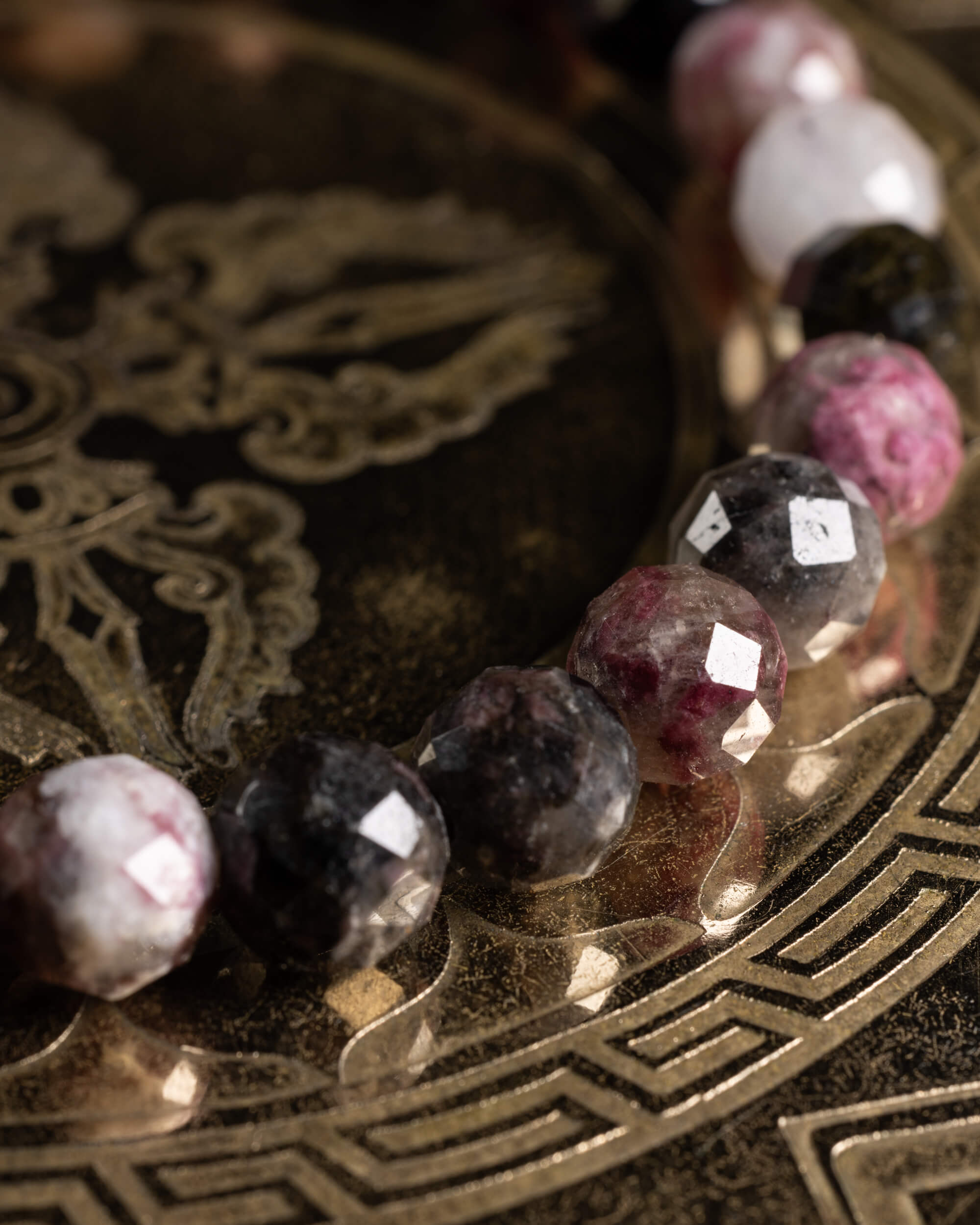 Pulsera de Turmalina Multicolor Facetada 8 mm - Corazón Protegido y Radiante