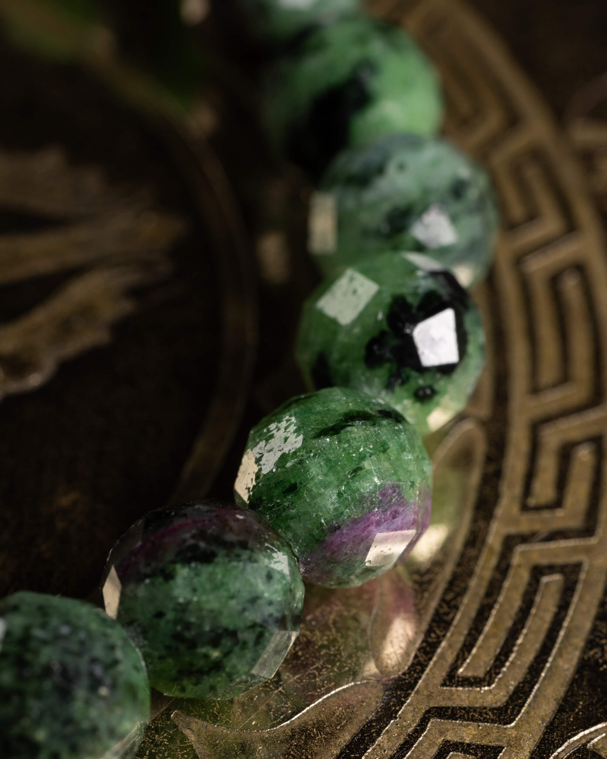 Pulsera de Zoisita Facetada 8 mm - Renacimiento y Vitalidad Radiante