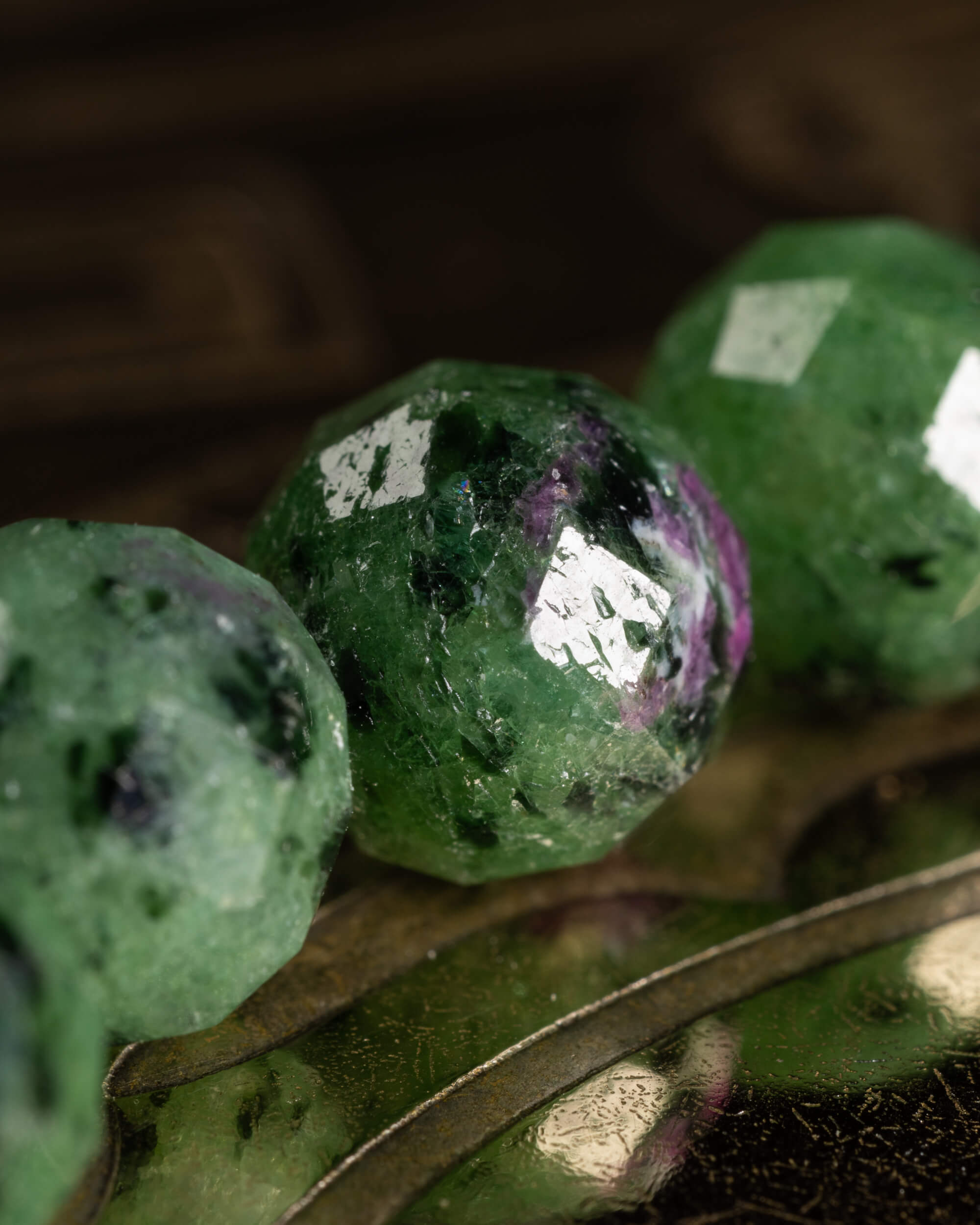 Pulsera de Zoisita Facetada 8 mm - Renacimiento y Vitalidad Radiante