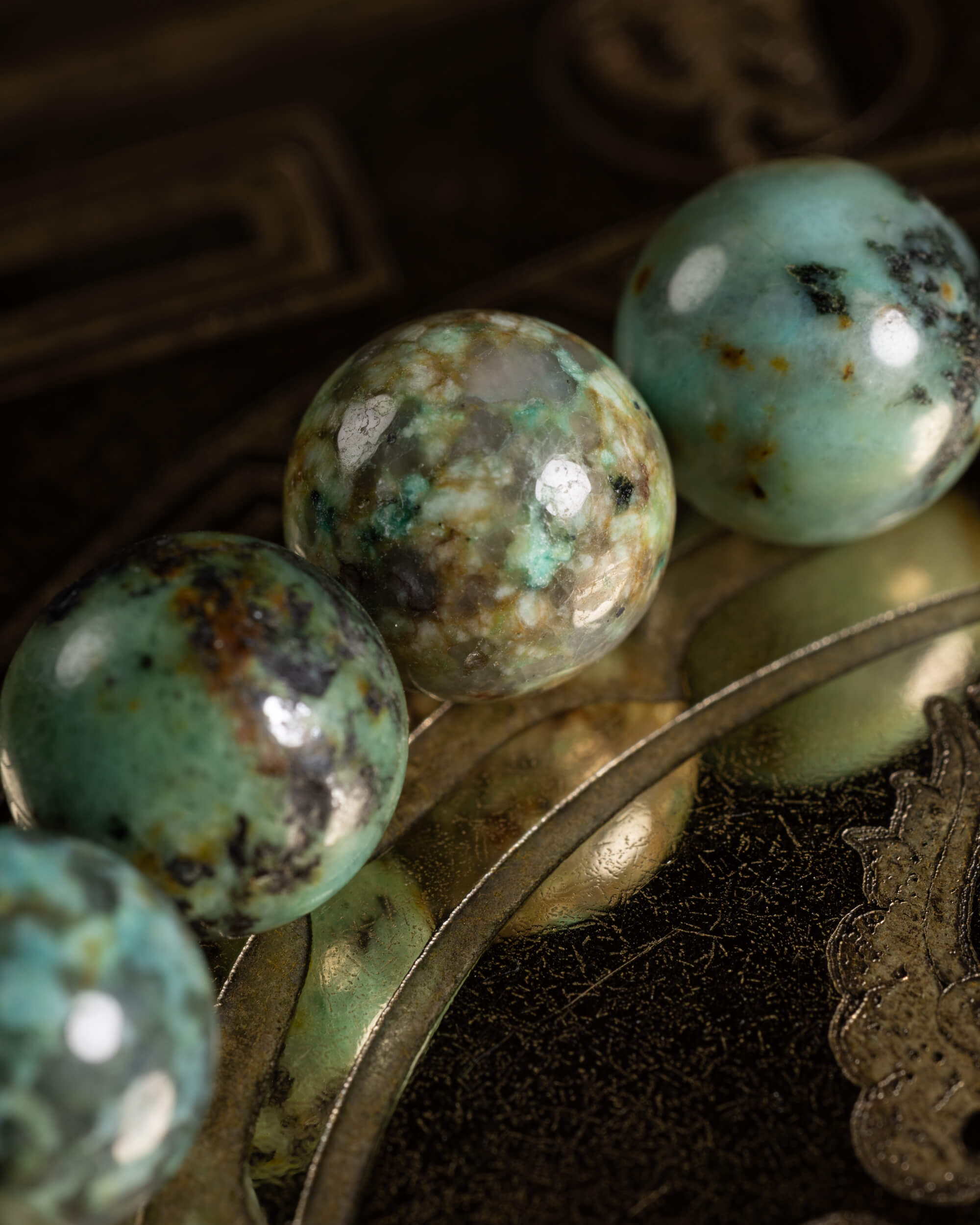 Pulsera de Turquesa Africana 10 mm - Expresión Plena y Serenidad