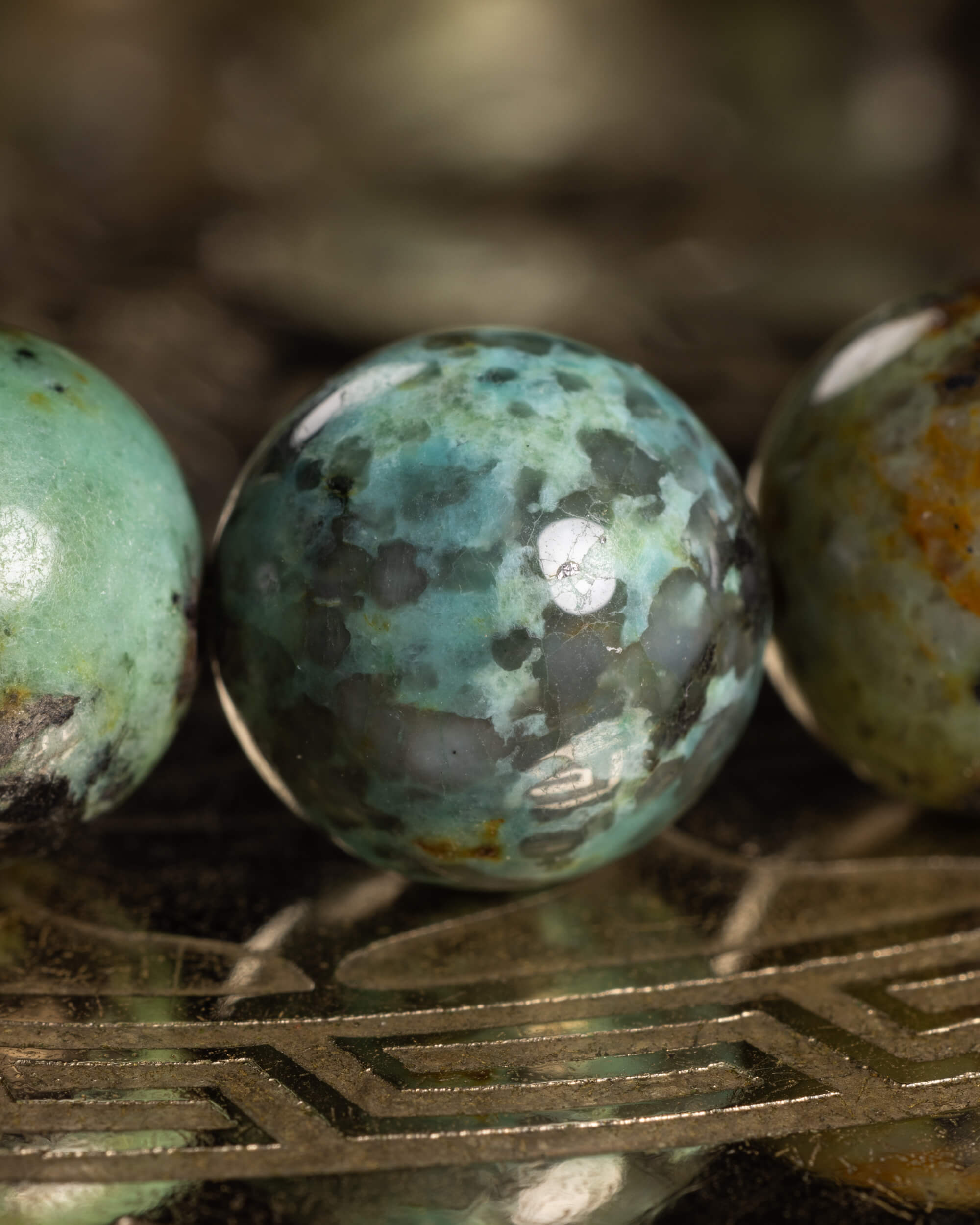 Pulsera de Turquesa Africana 10 mm - Expresión Plena y Serenidad