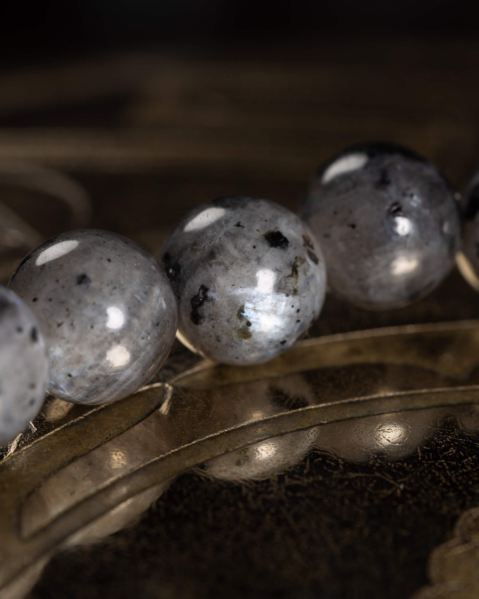 Pulsera de Larvikita 6 mm - Visión Profunda y Arraigo