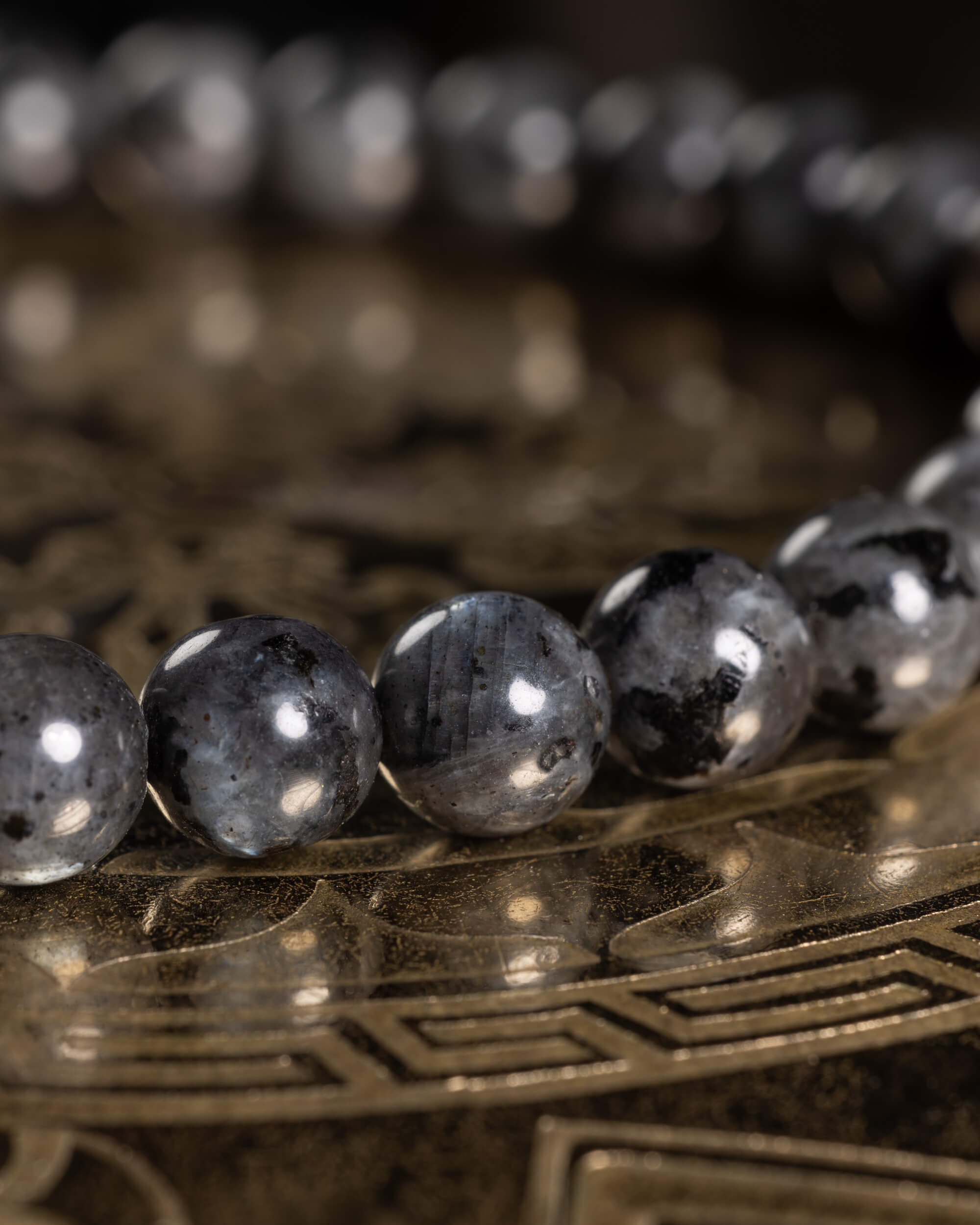 Pulsera de Larvikita 6 mm - Visión Profunda y Arraigo