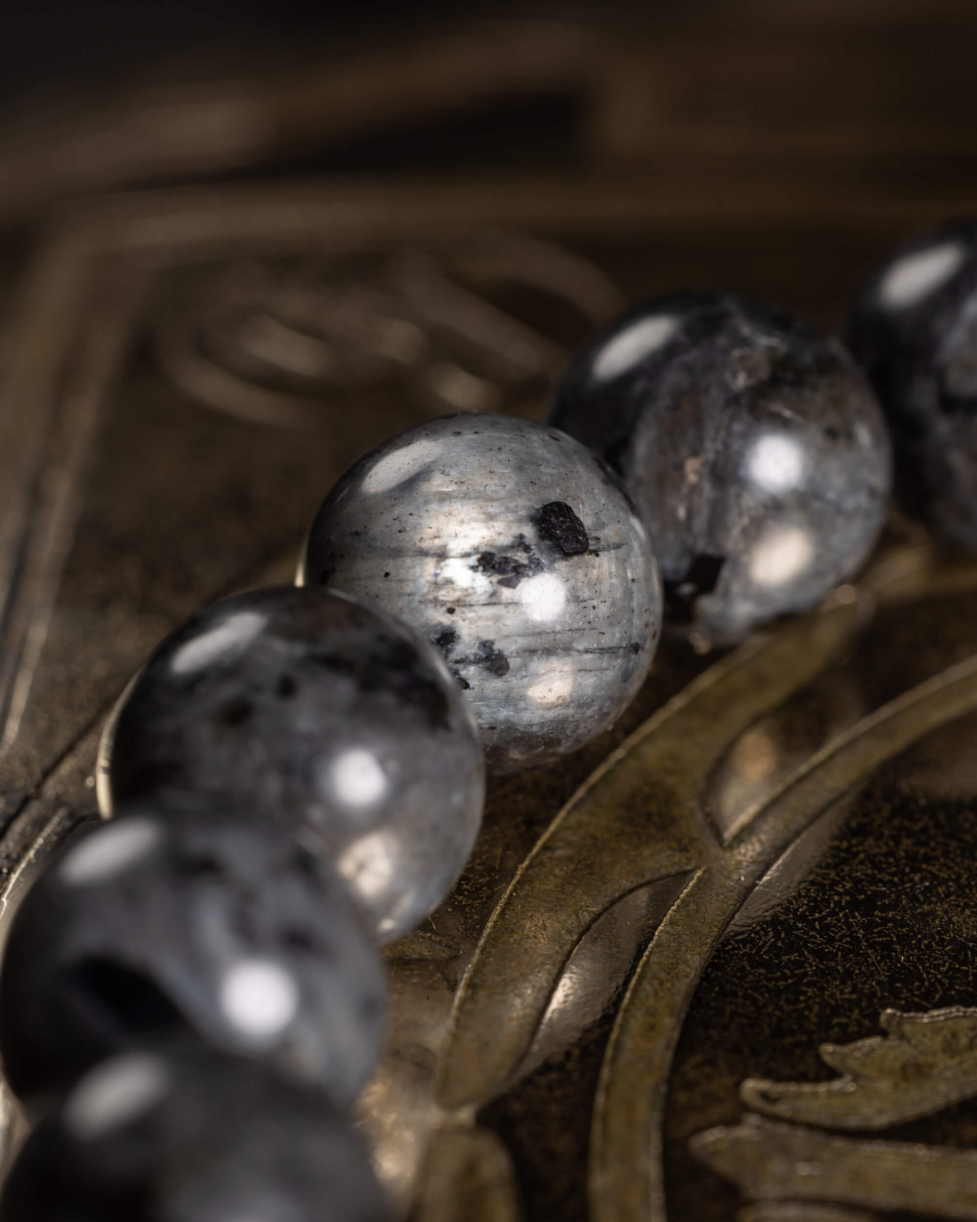 Pulsera de Larvikita 8 mm - Visión Profunda y Arraigo