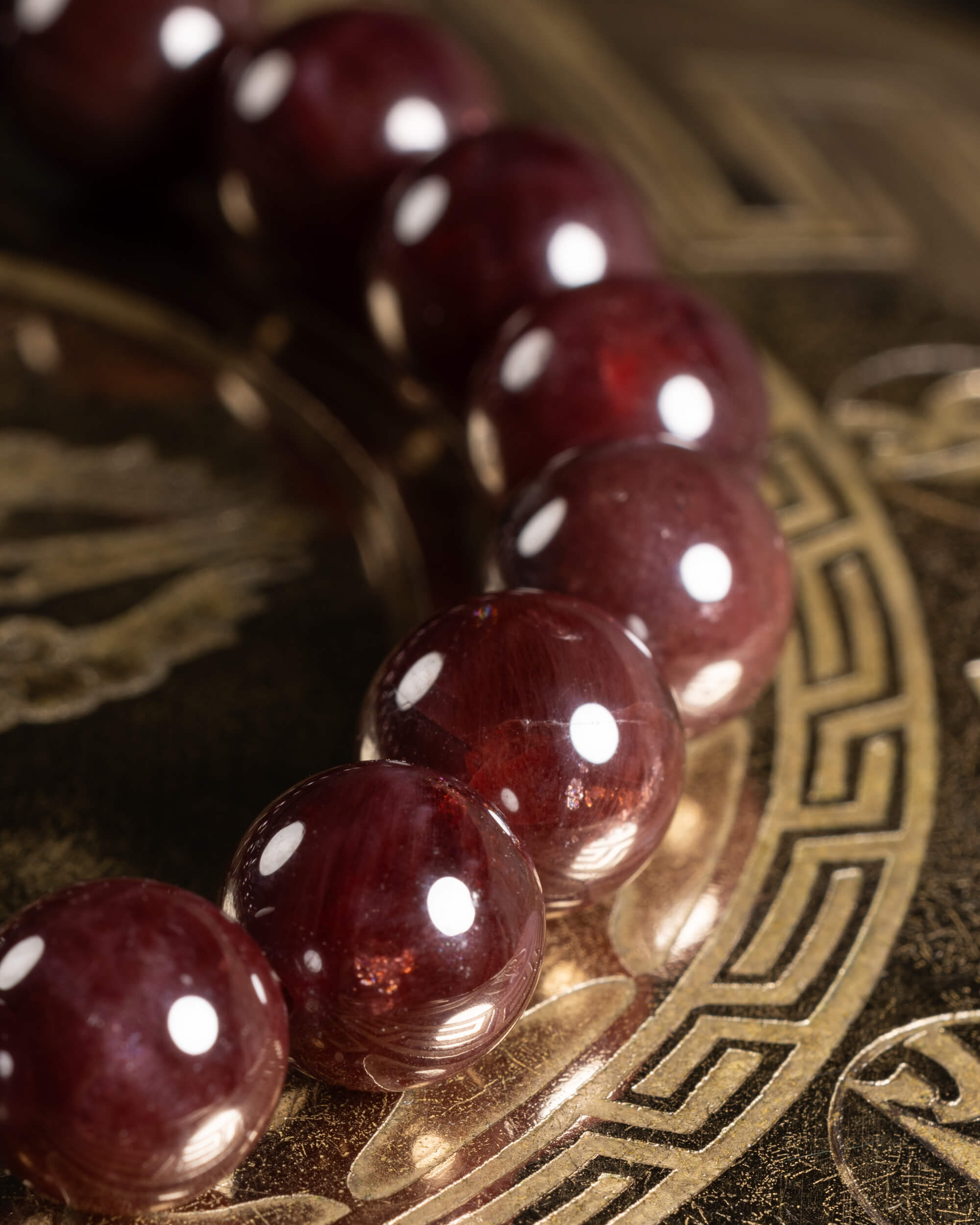 Pulsera de Granate Estrella 11 mm - Poder Calmo y Firmeza