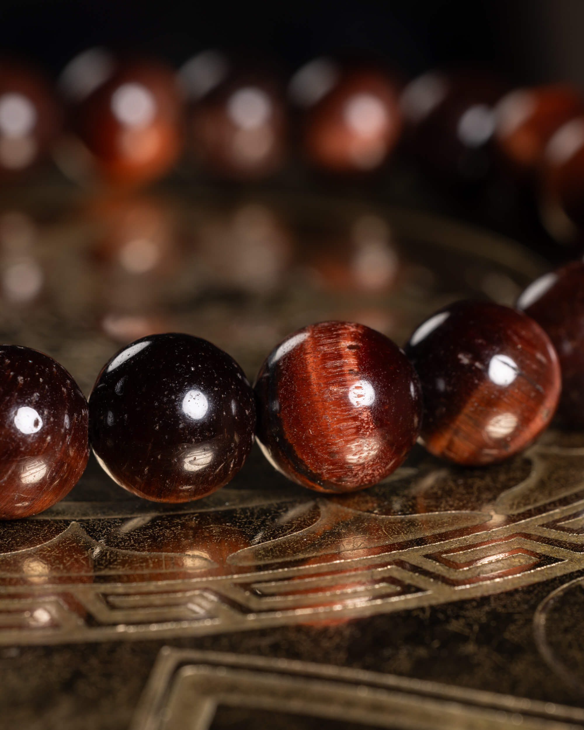 Pulsera de Ojo de Tigre Rojo 8 mm - Fuerza y Dirección