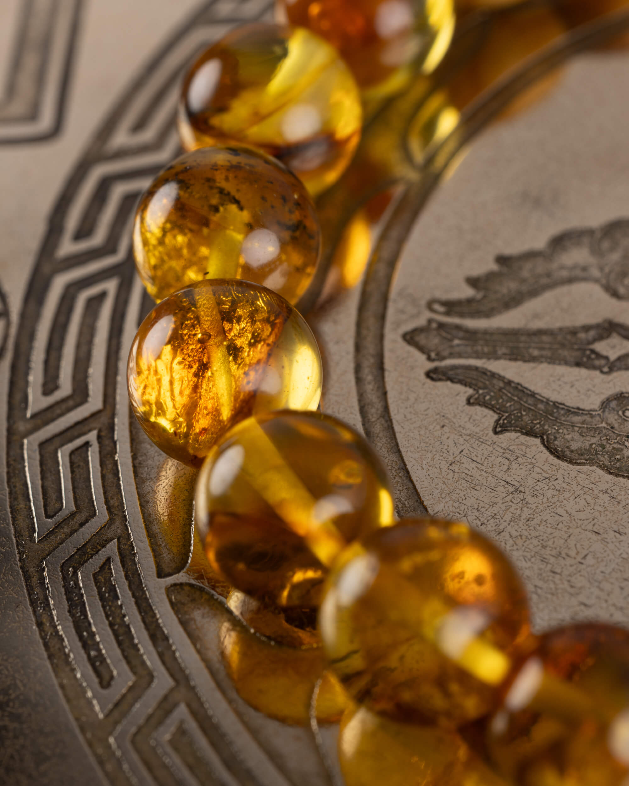 Pulsera Ra (Dios Solar) 8 mm - Hogar Sagrado y Presencia