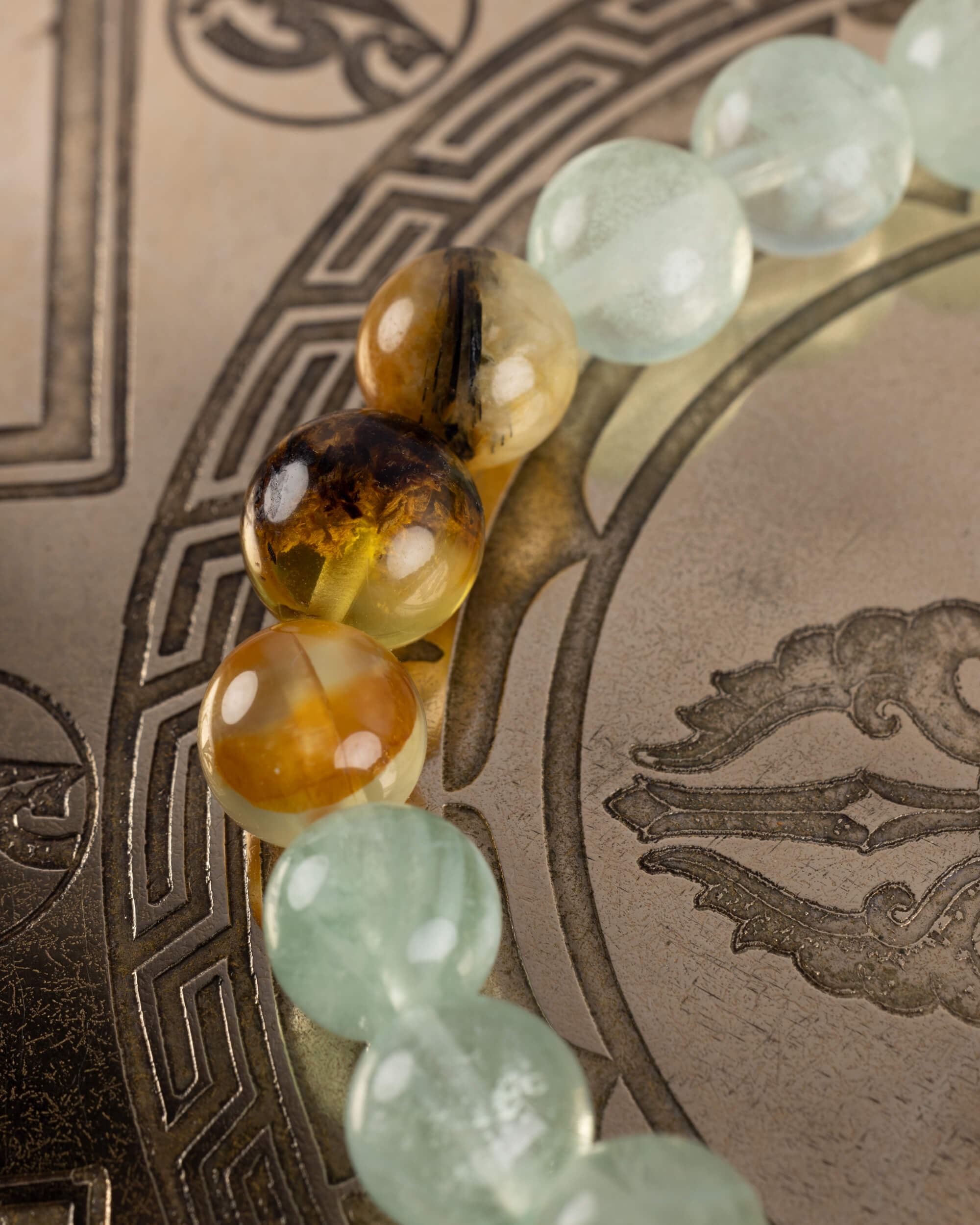 Pulsera Surya (Dios Solar) 8 mm - Claridad y Confianza Interior