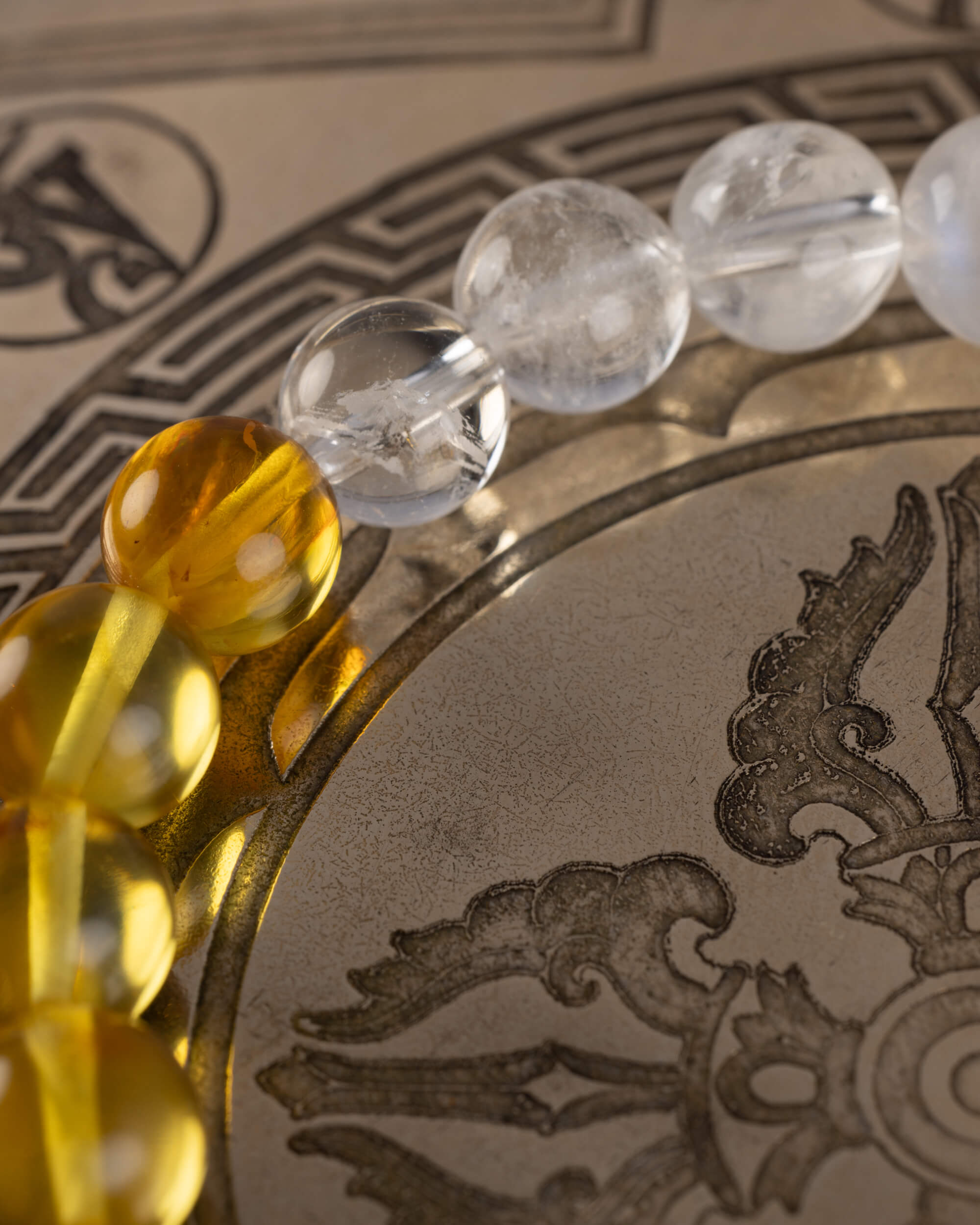 Pulsera Arinna (Diosa Solar) 8 mm - Luz Cíclica y Claridad