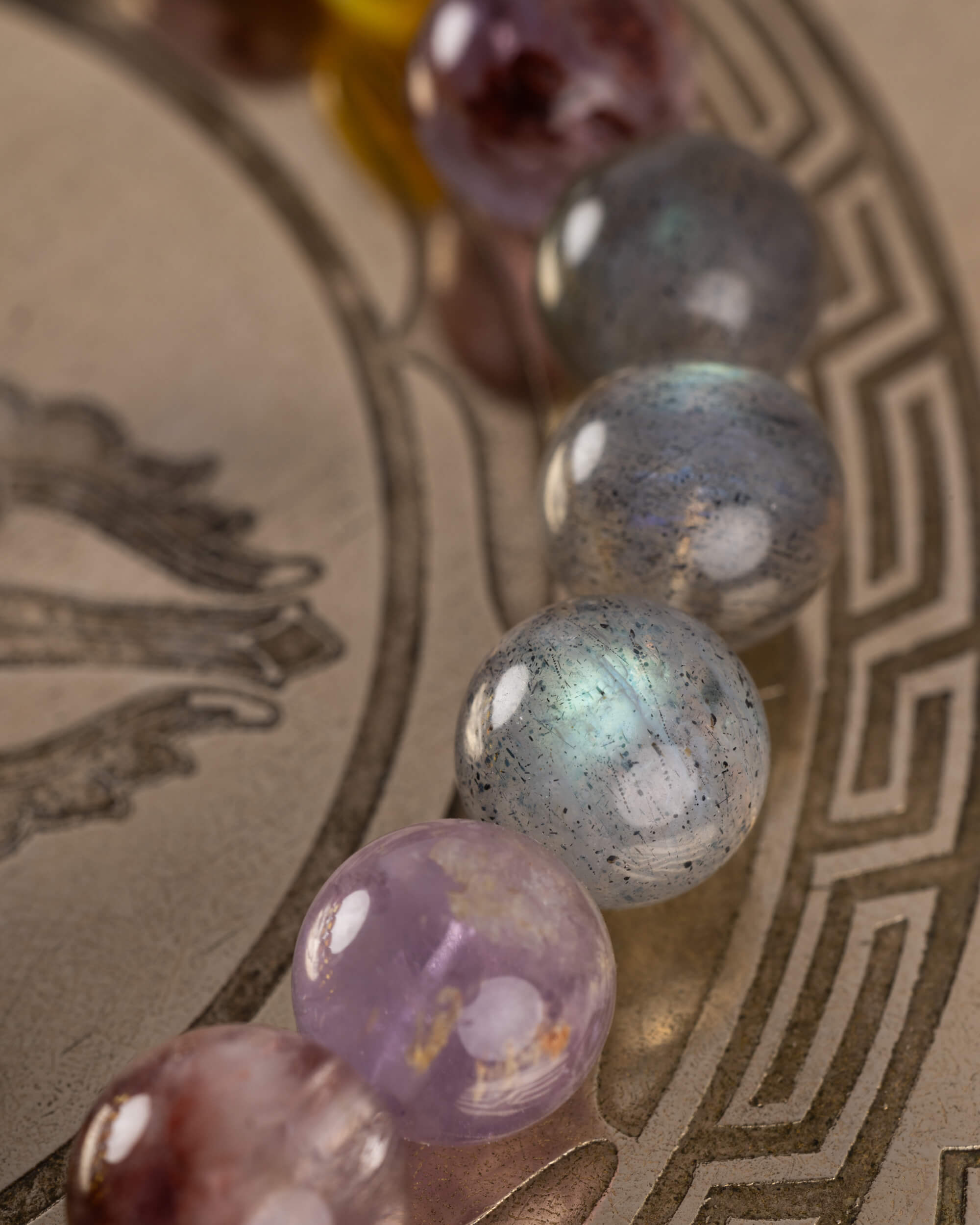 Pulsera Mithra (Dios Solar) 8 mm - Intuición Encarnada y Verdad