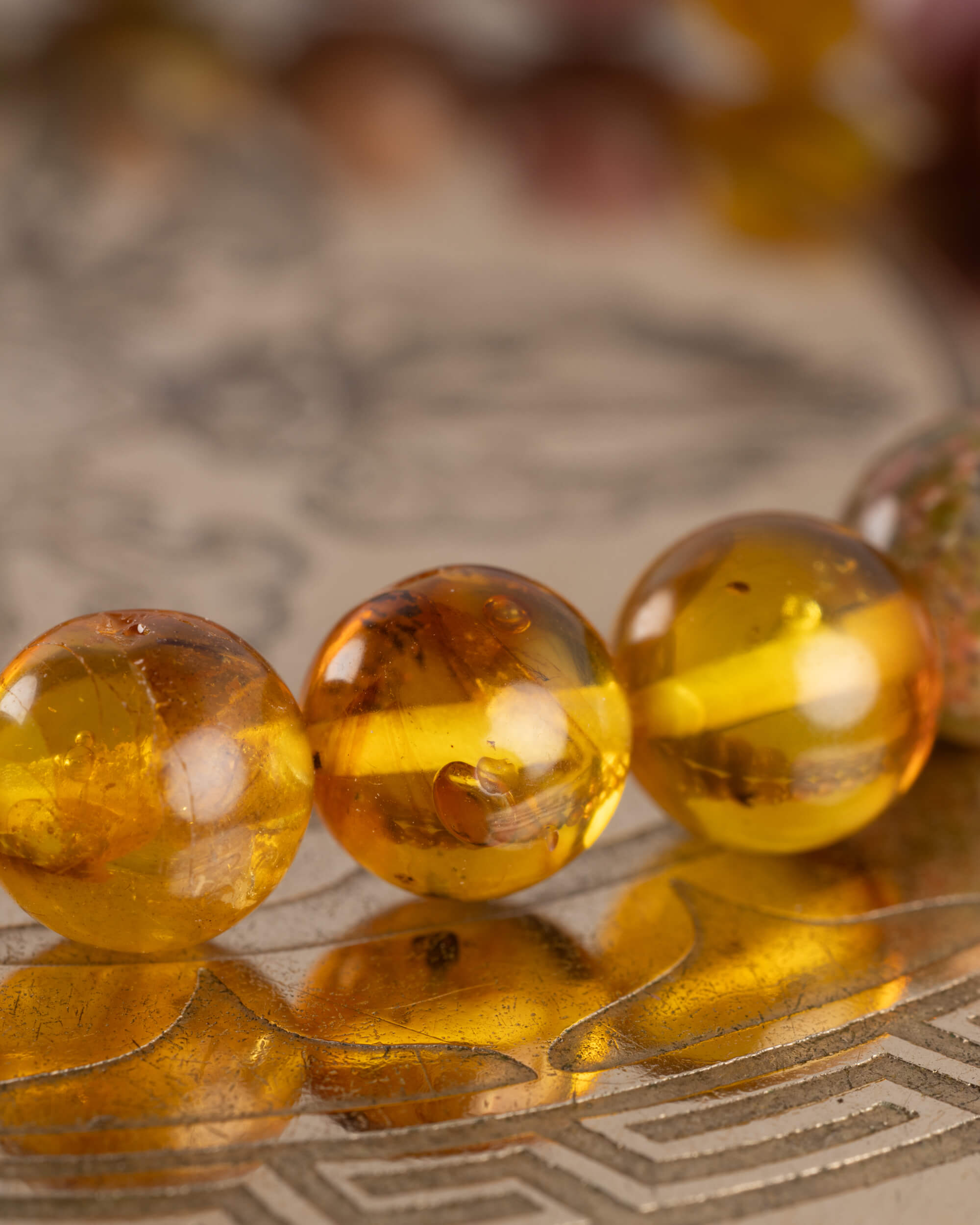 Pulsera Dazbog (Dios Solar) 8 mm - Amor Arraigado y Sanación