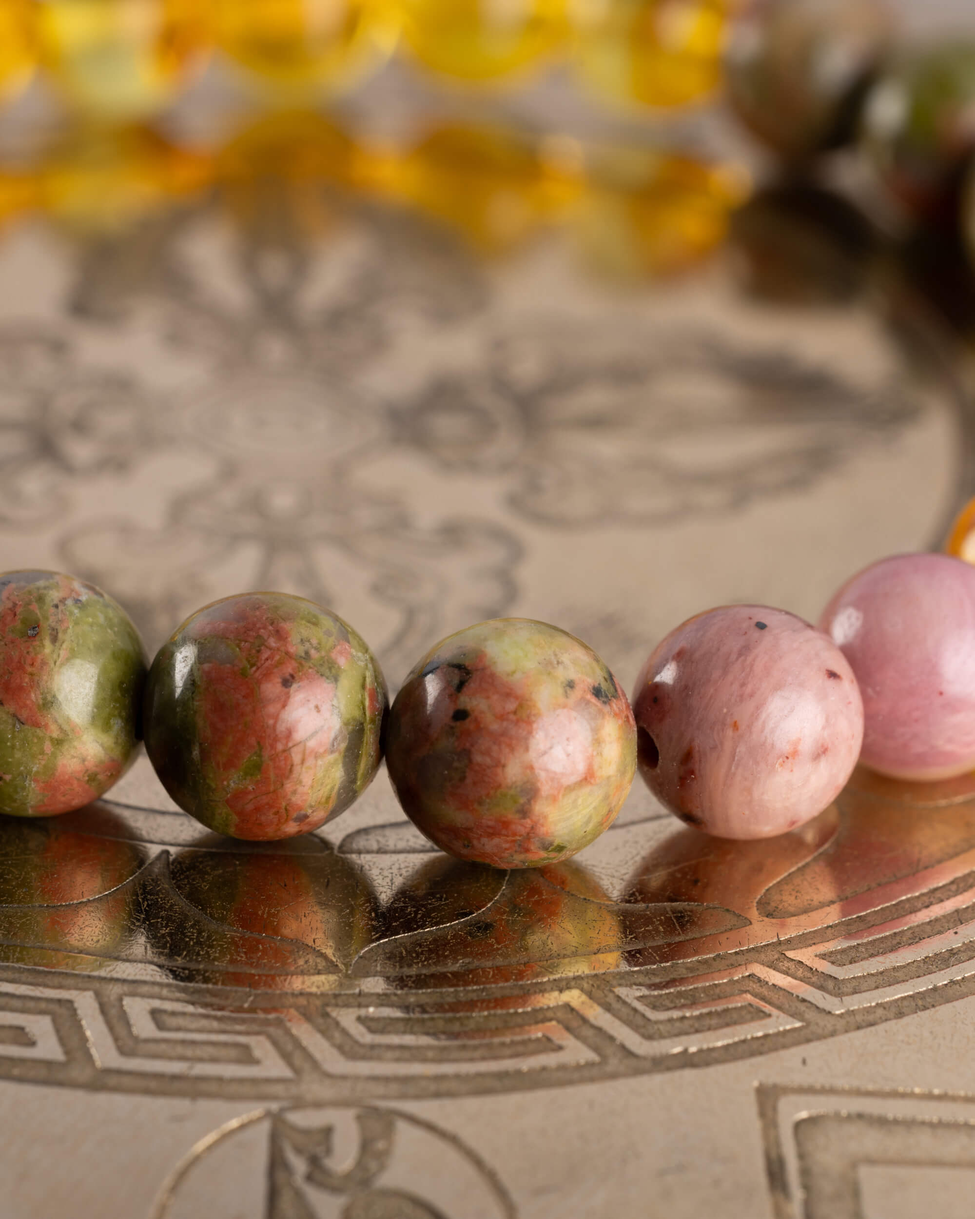 Pulsera Dazbog (Dios Solar) 8 mm - Amor Arraigado y Sanación