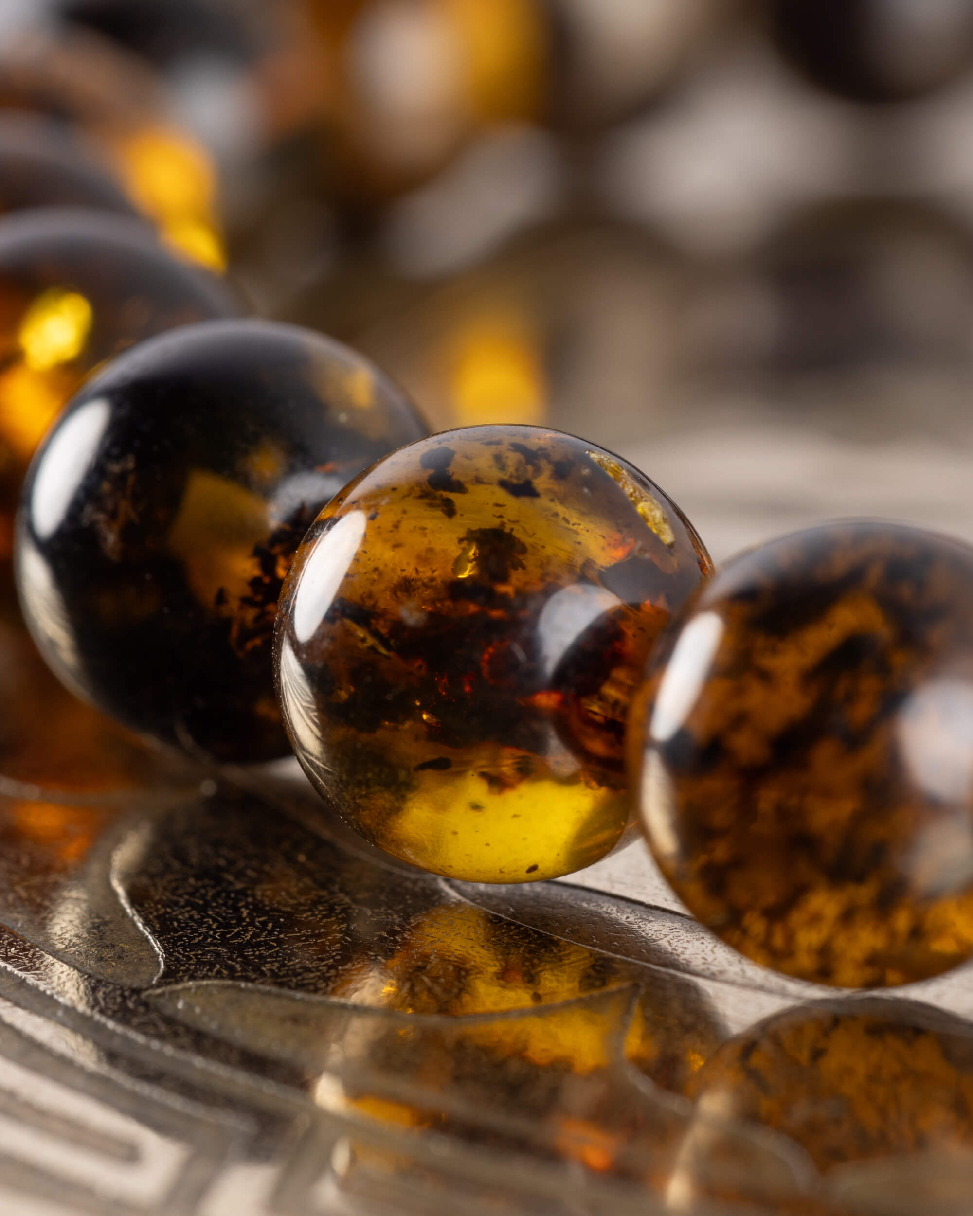 Pulsera Kinich Ahau (Dios Solar) 8 mm - Fuerza y Claridad Serena