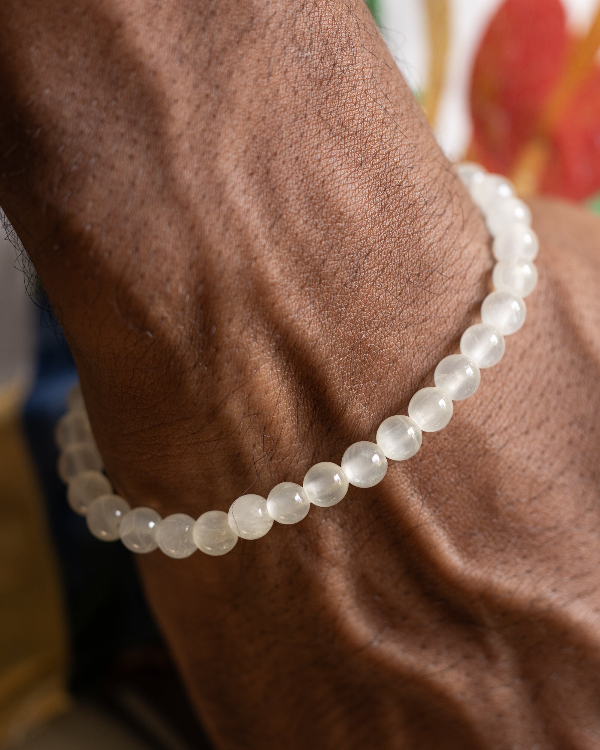 Pulsera de Selenita 6 mm - Paz Mental y Eje Luminoso