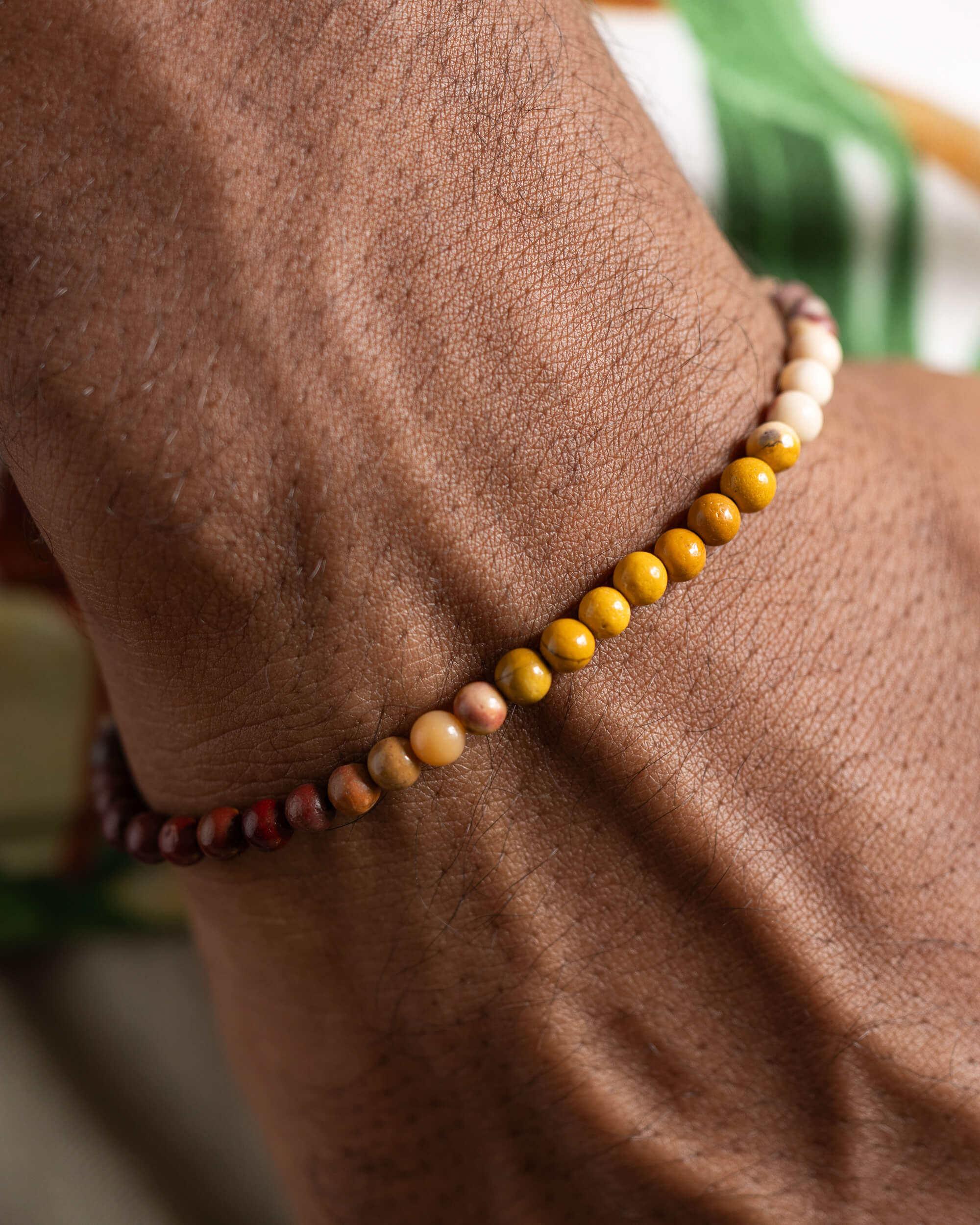 Pulsera de Jaspe Mokaita 4 mm - Ritmo Propio y Firmeza Suave (Degradado)