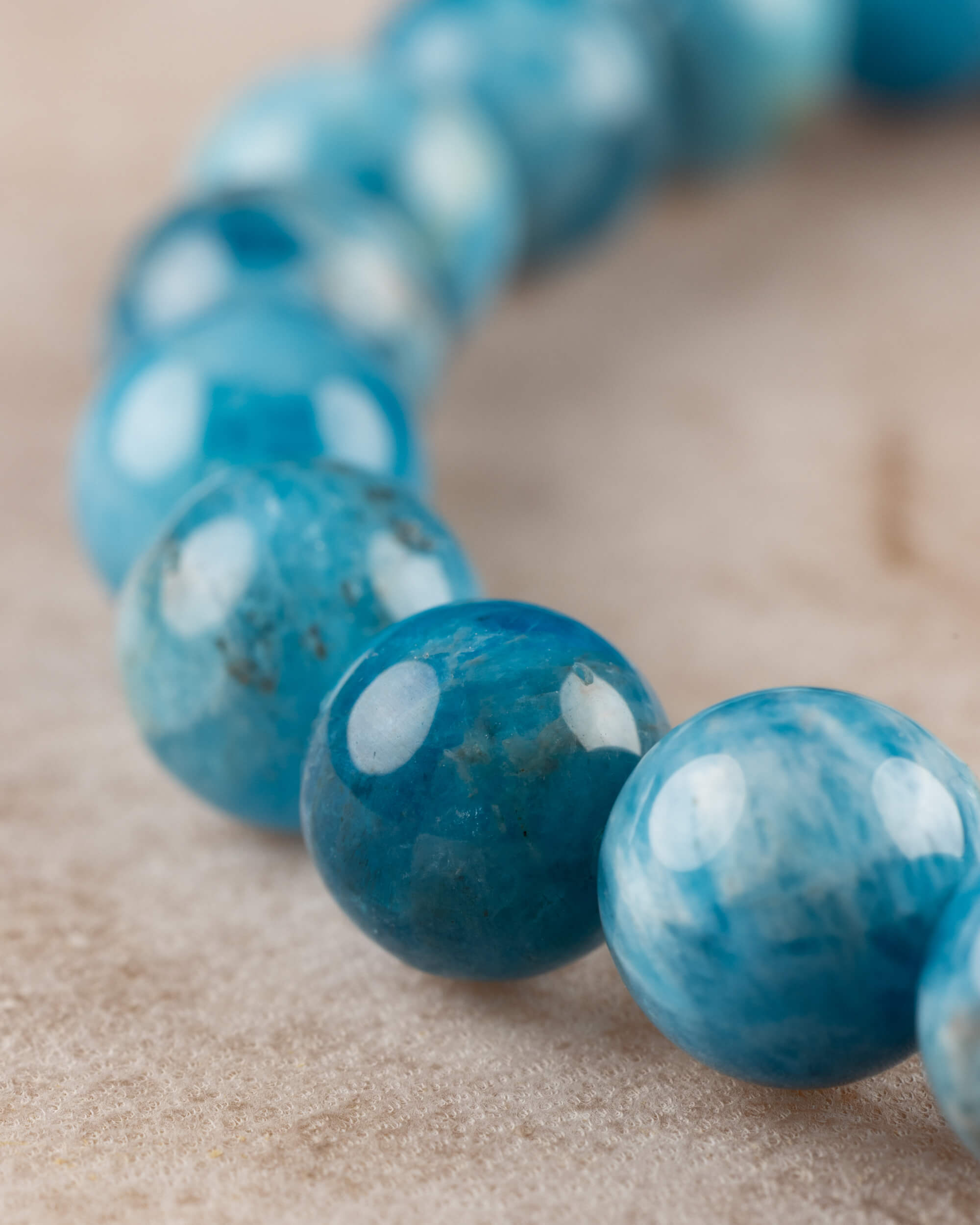 Pulsera de Apatita Azul 8 mm - Expresión Clara