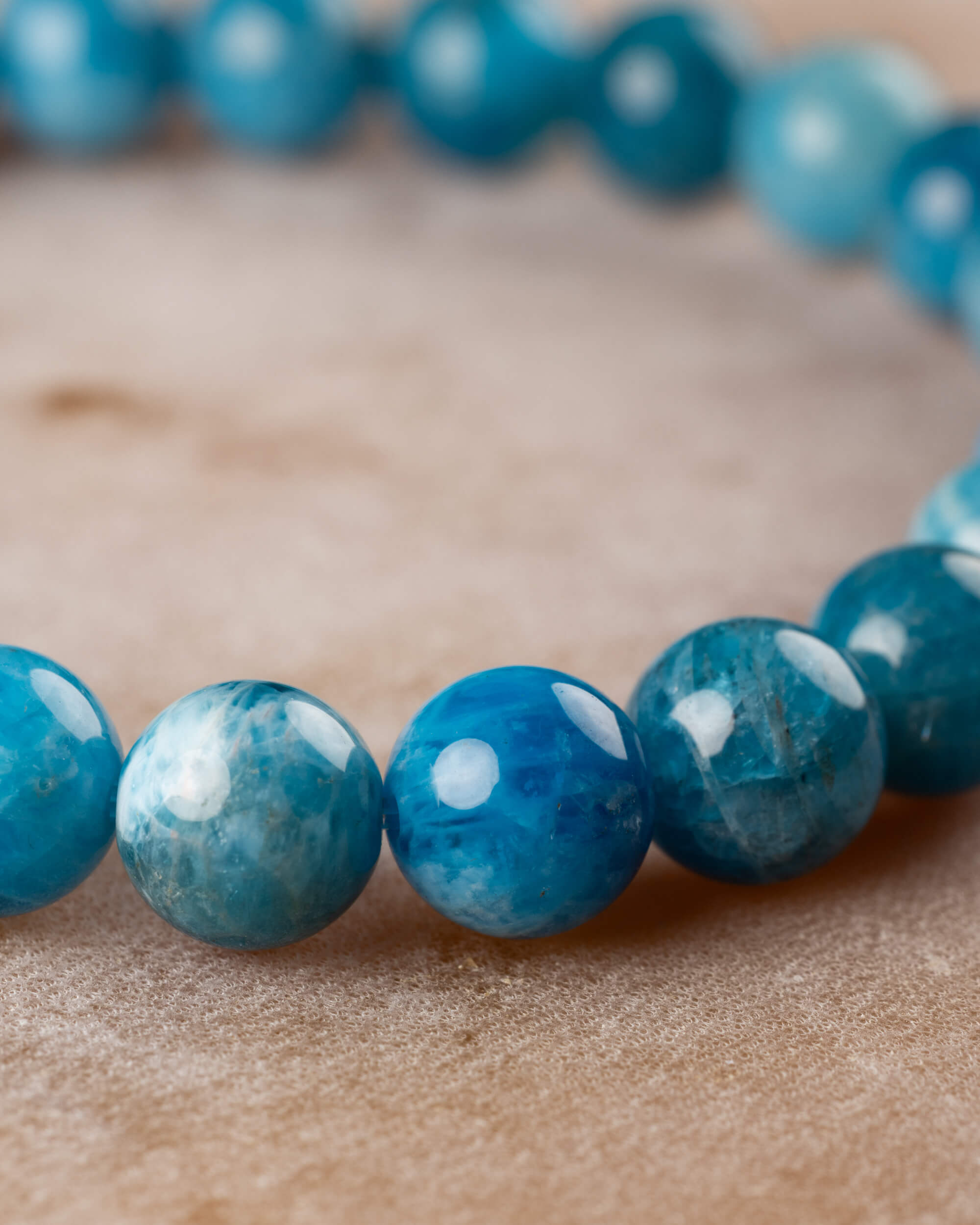 Pulsera de Apatita Azul 8 mm - Expresión Clara