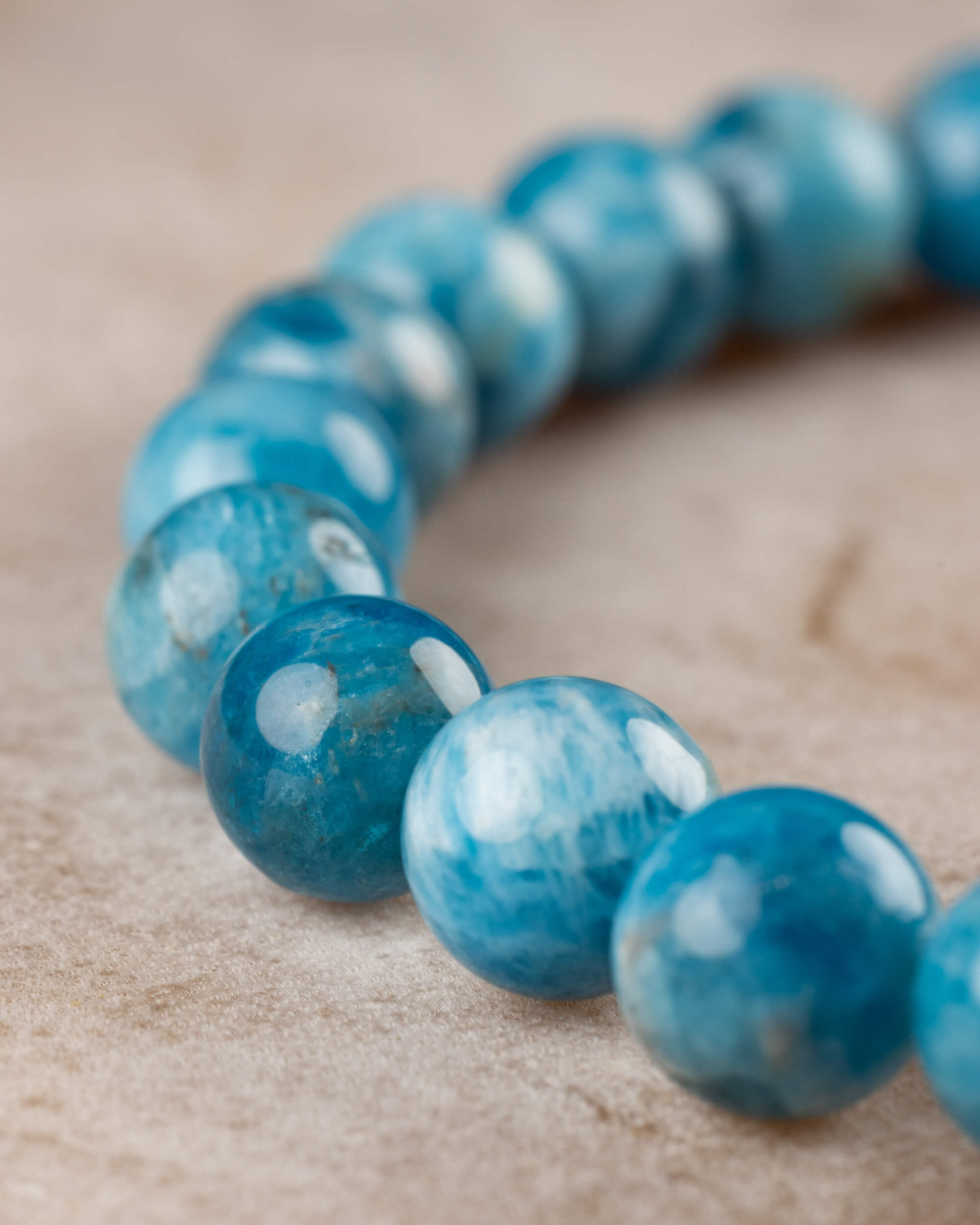 Pulsera de Apatita Azul 8 mm - Expresión Clara