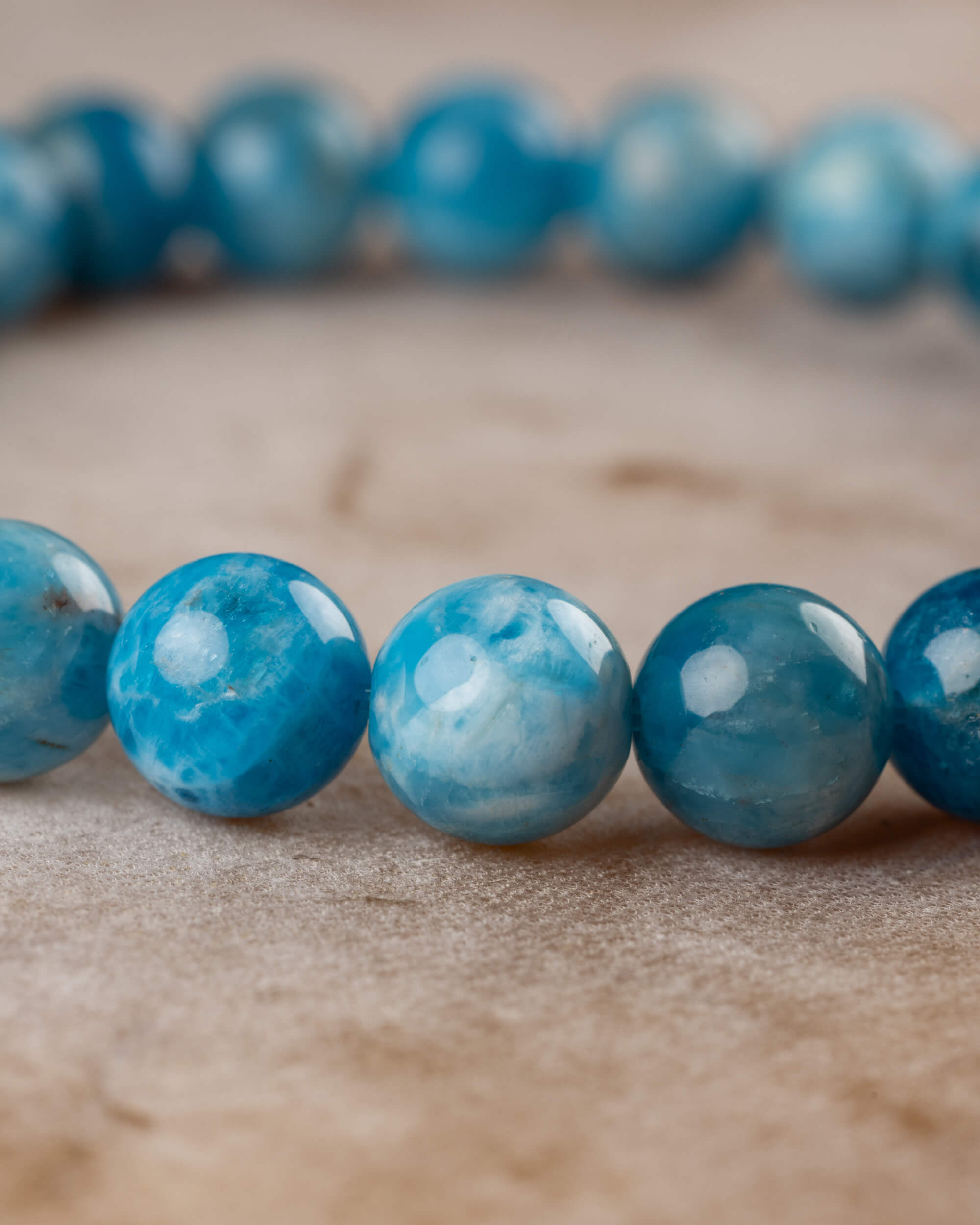 Pulsera de Apatita Azul 8 mm - Expresión Clara
