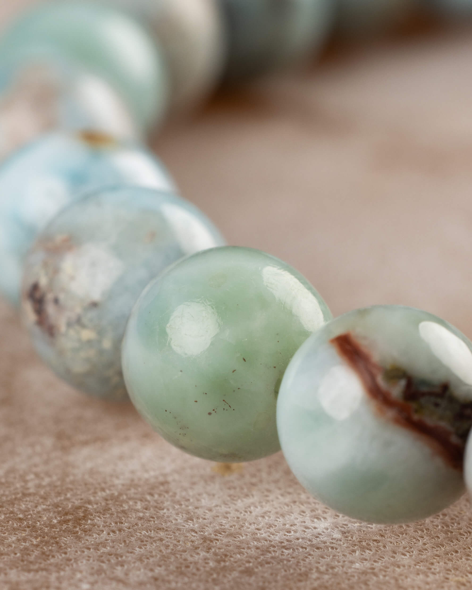 Pulsera de Larimar 6 mm - Voz Amorosa y Calma