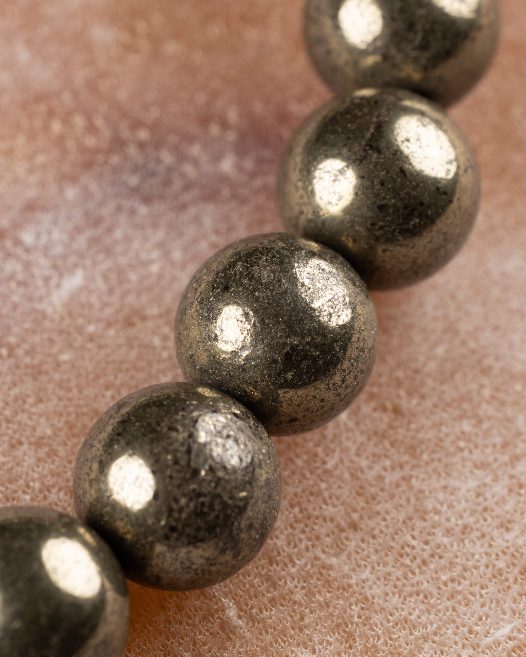 Pulsera de Pirita 8 mm - Estructura y Voluntad Sólida