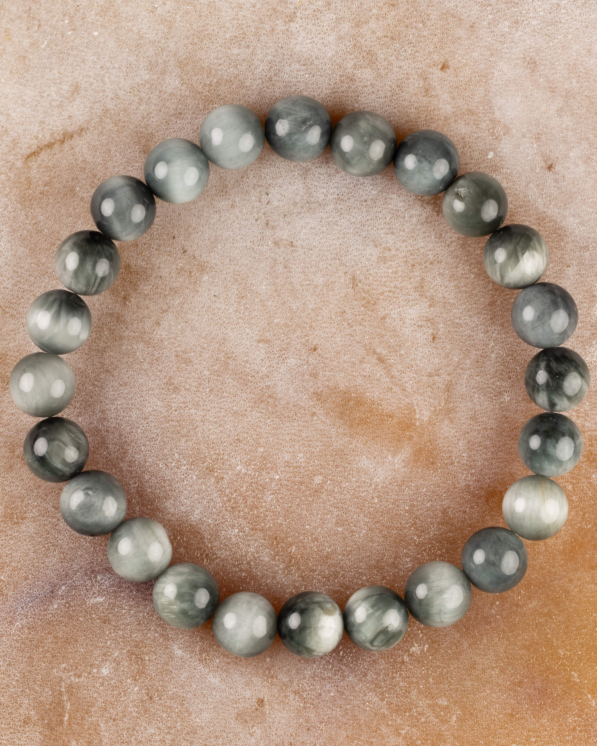 Pulsera de Ojo de Halcón 8 mm - Visión Amplia y Perspectiva