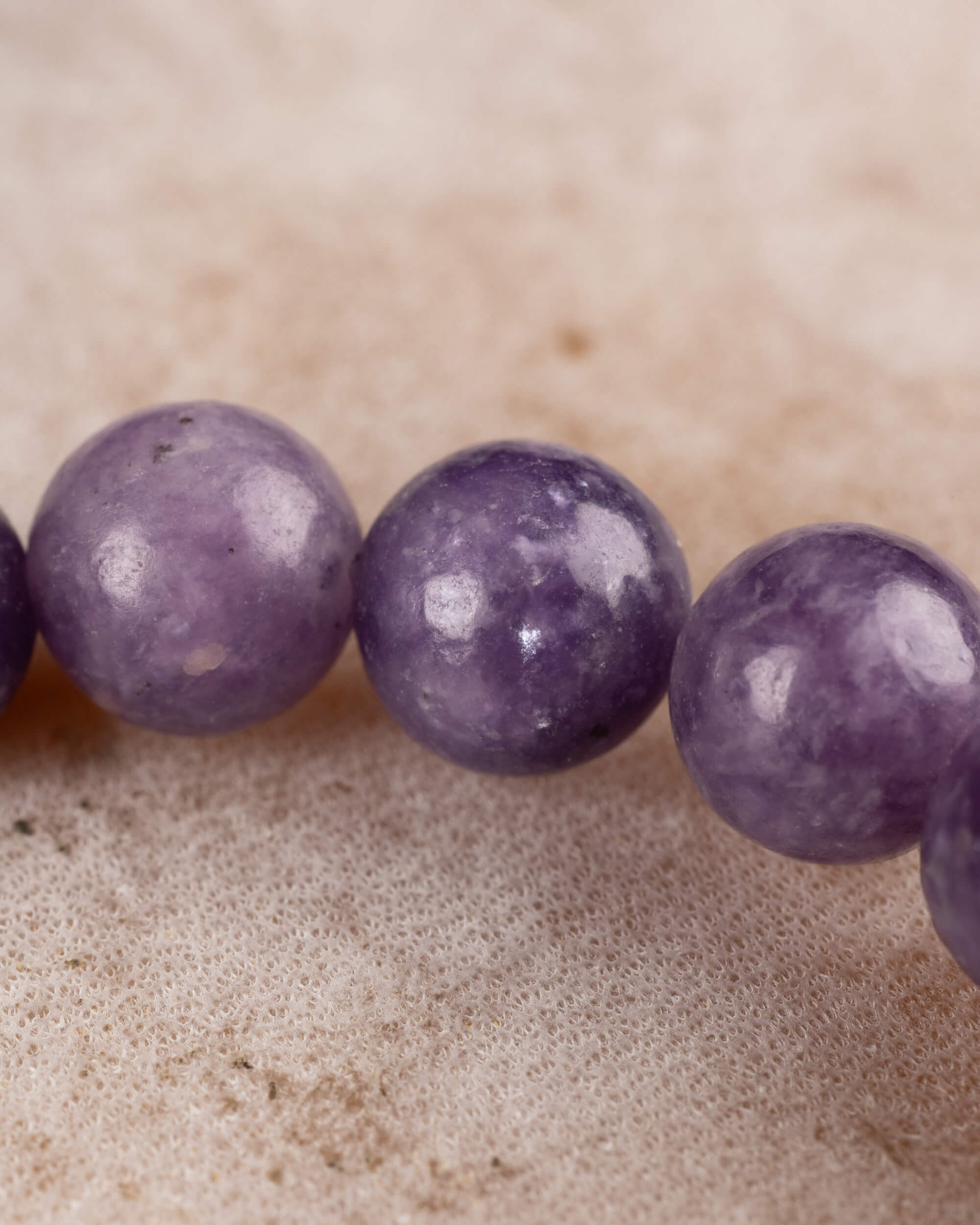 Pulsera de Lepidolita Uva 8 mm - Calma y Descanso Consciente