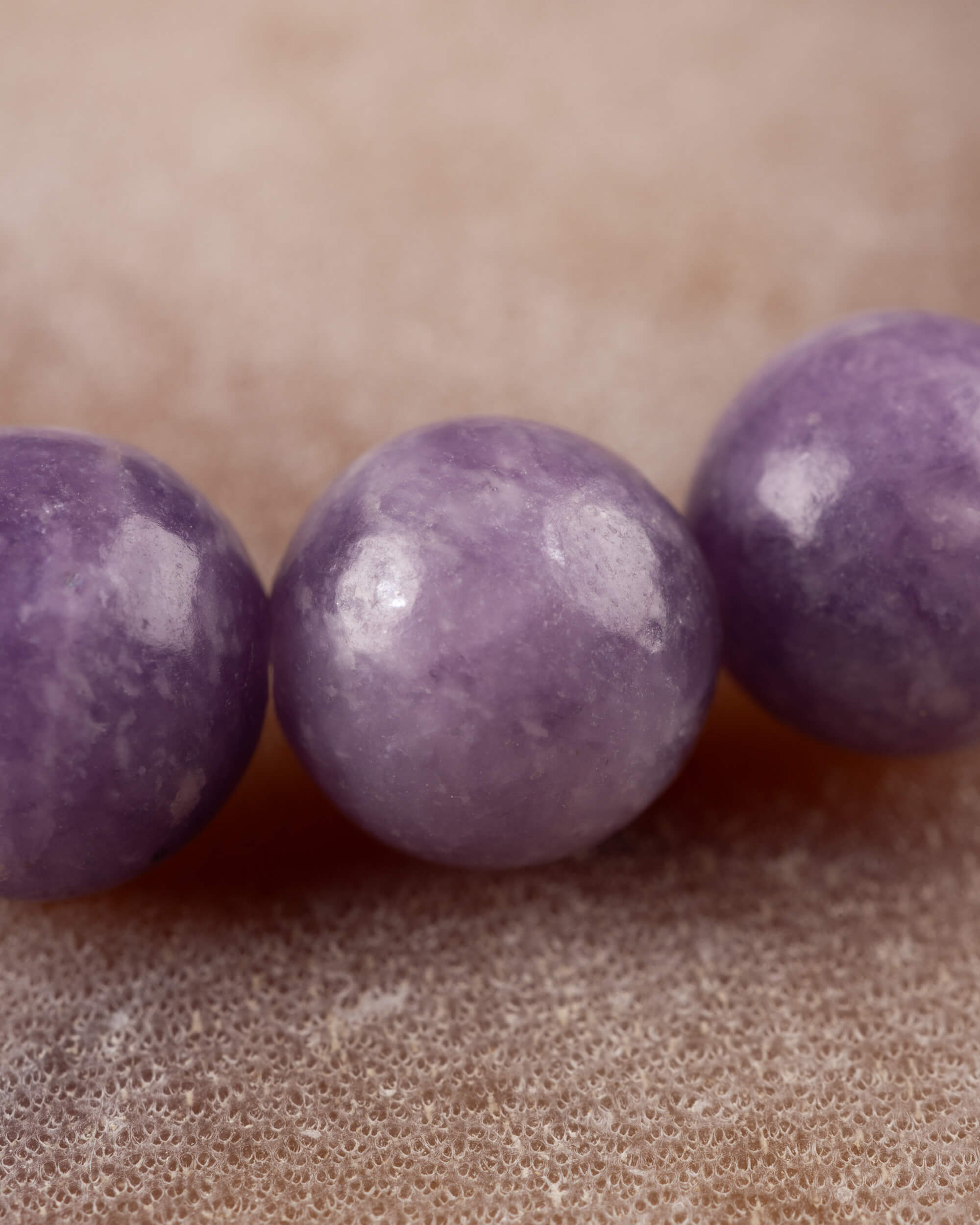 Pulsera de Lepidolita Uva (8 mm)