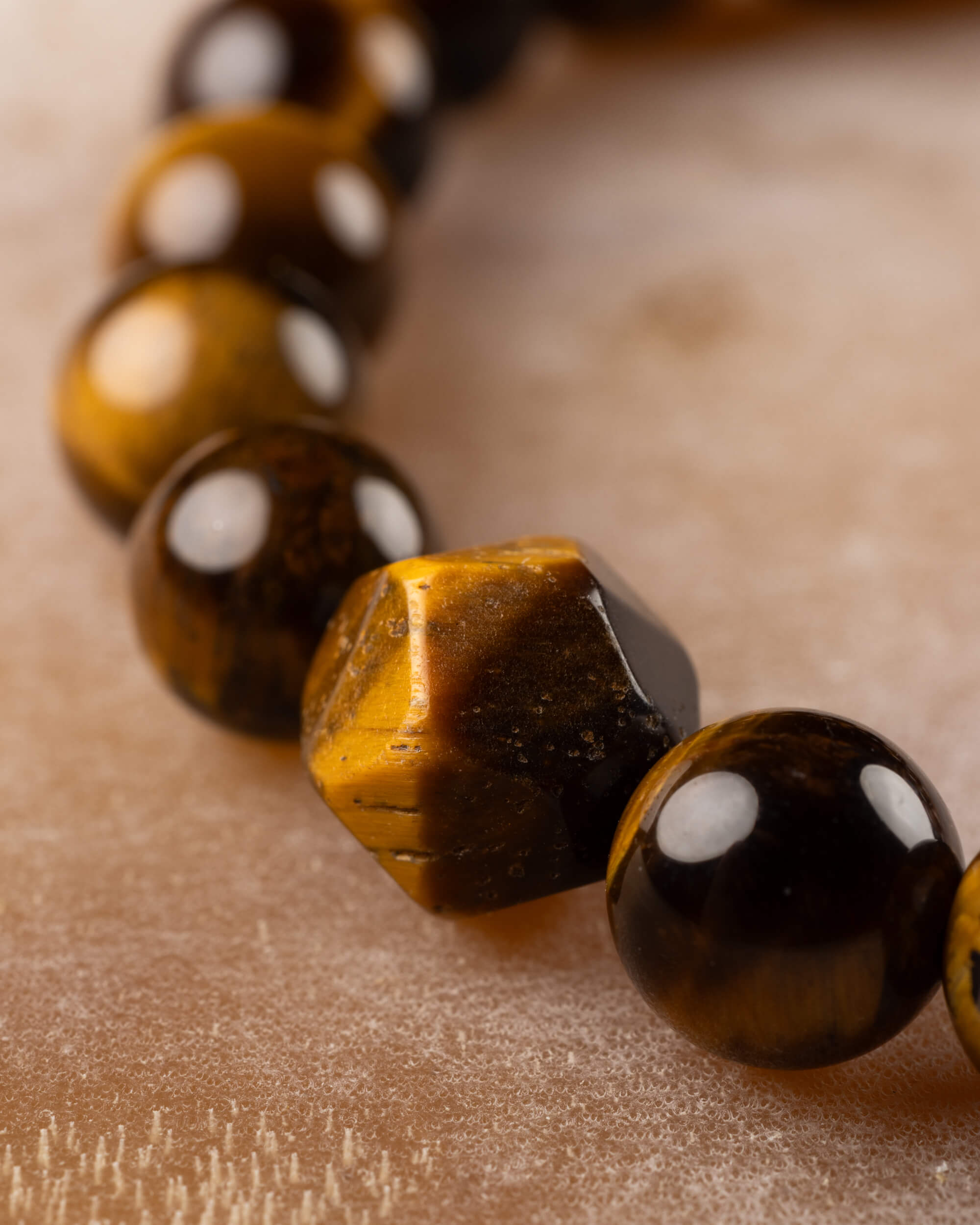 Pulsera de Ojo de Tigre 8 mm - Protección y Vigilancia Clara