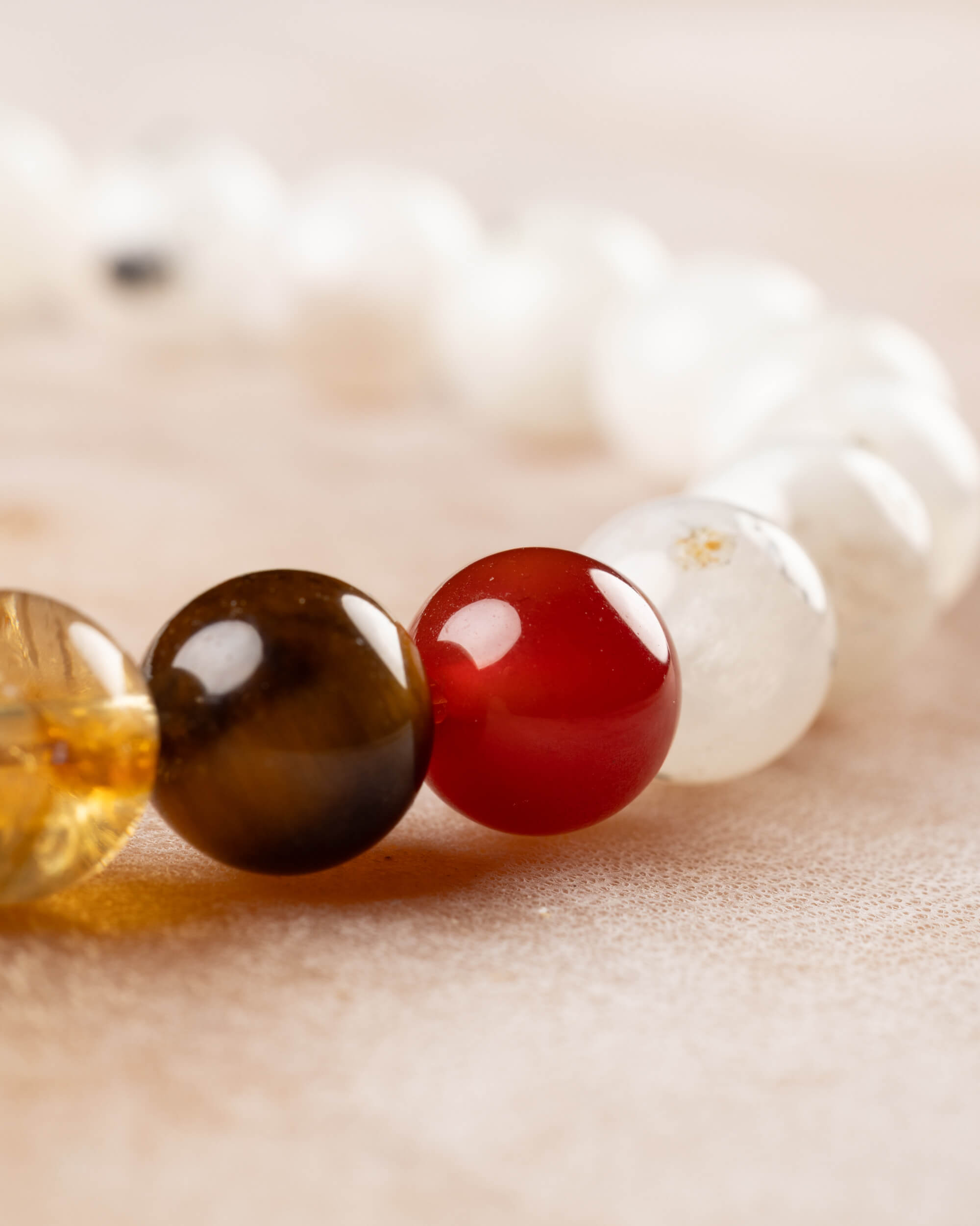 Pulsera 7 Chakras y Piedra Luna 8 mm - Integración y Equilibrio Lunar