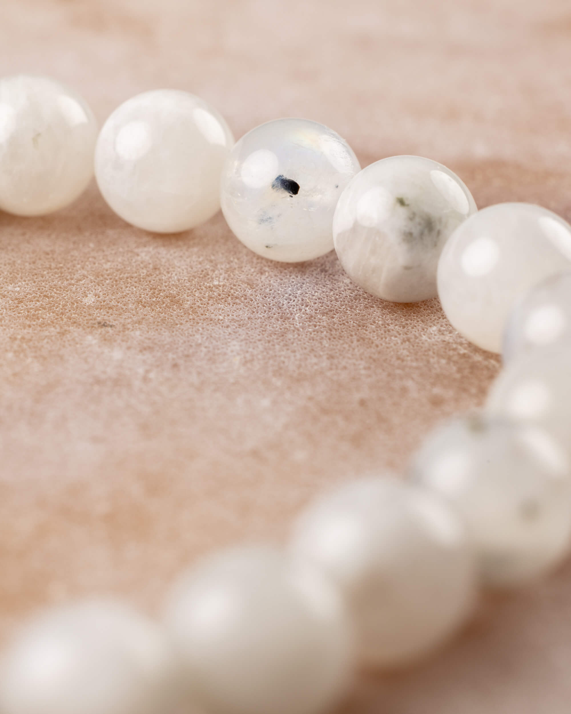 Pulsera 7 Chakras y Piedra Luna 8 mm - Integración y Equilibrio Lunar