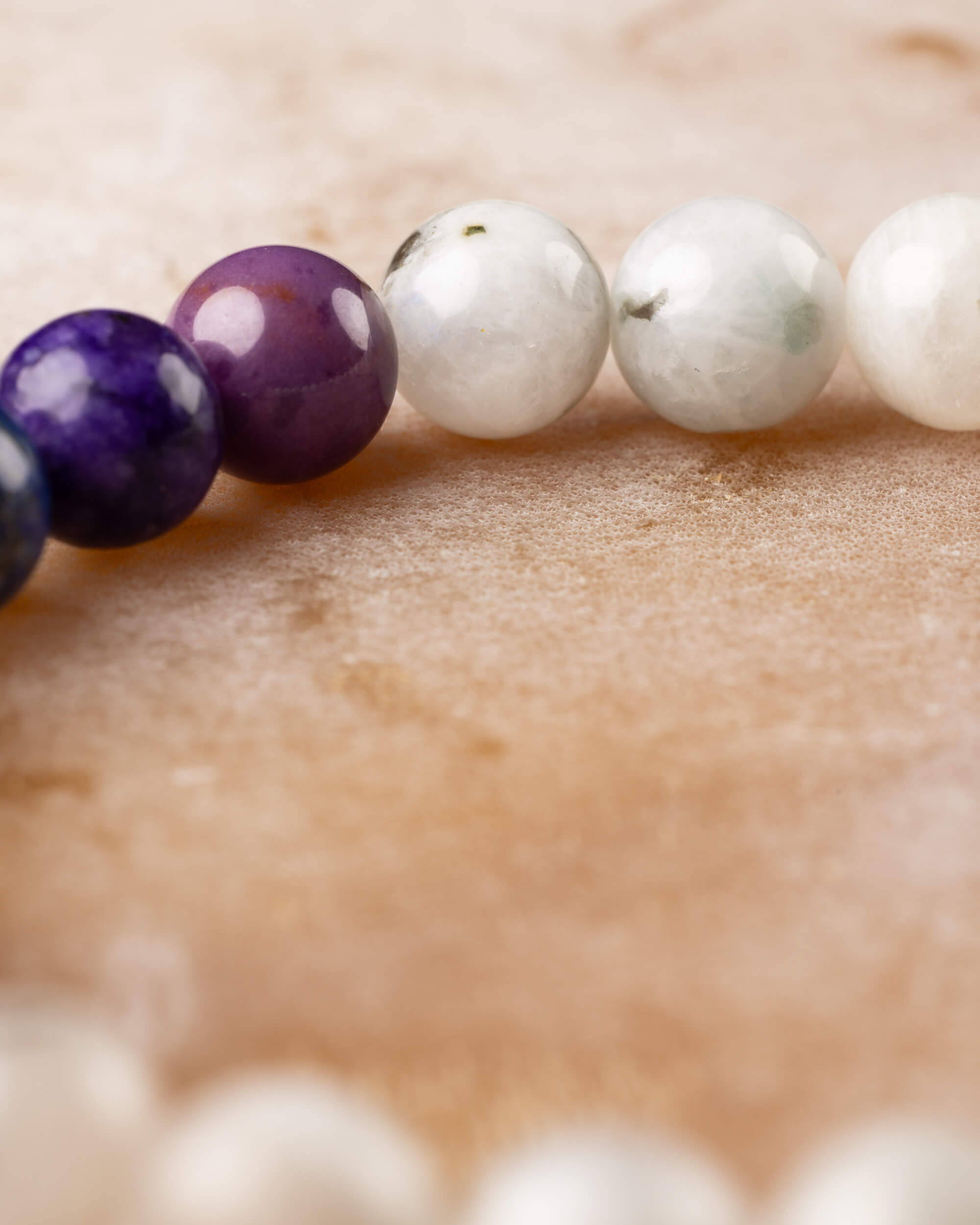 Pulsera 7 Chakras y Piedra Luna 8 mm - Integración y Equilibrio Lunar