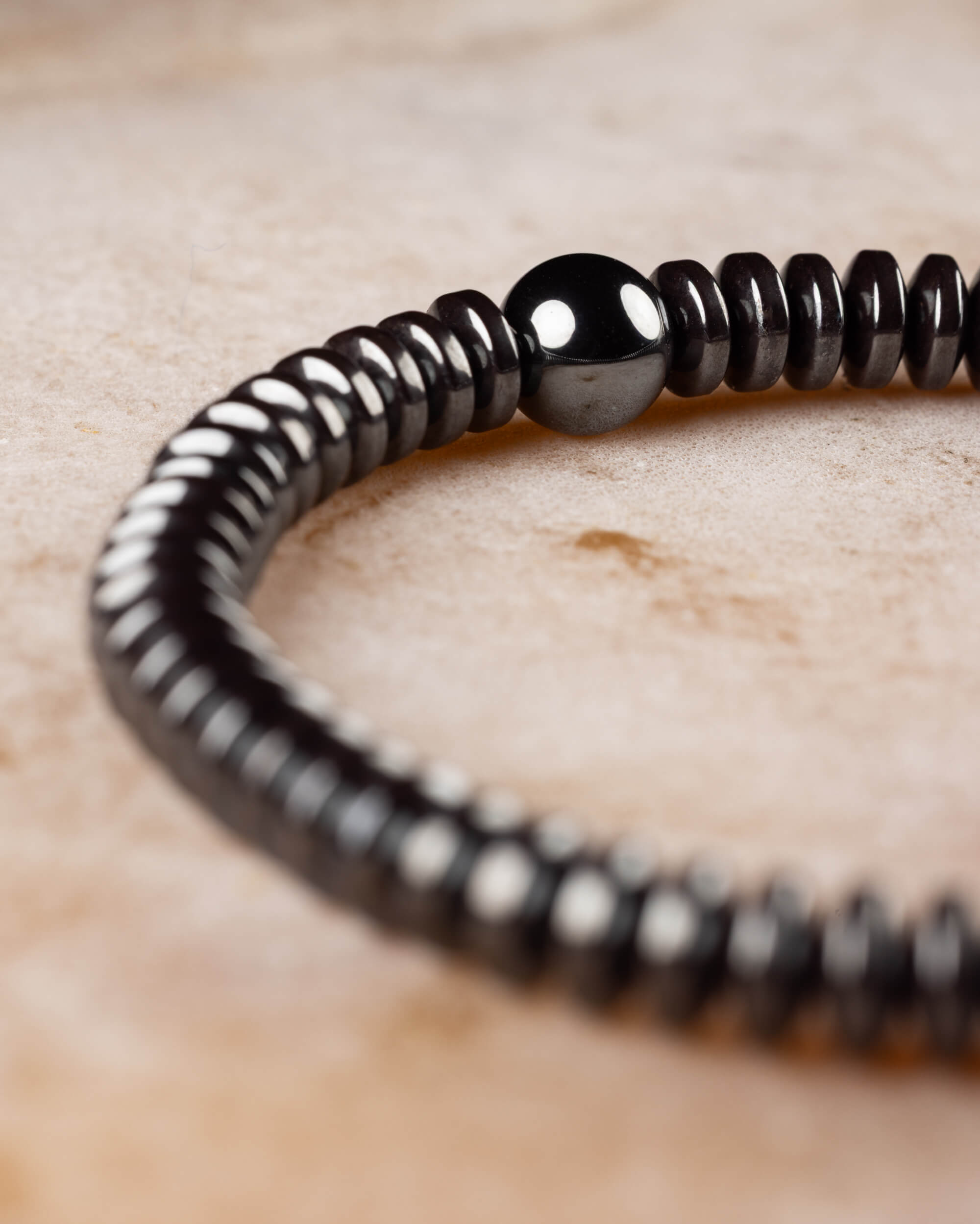 Pulsera de Hematita Discos 3x6 mm - Presencia y Anclaje