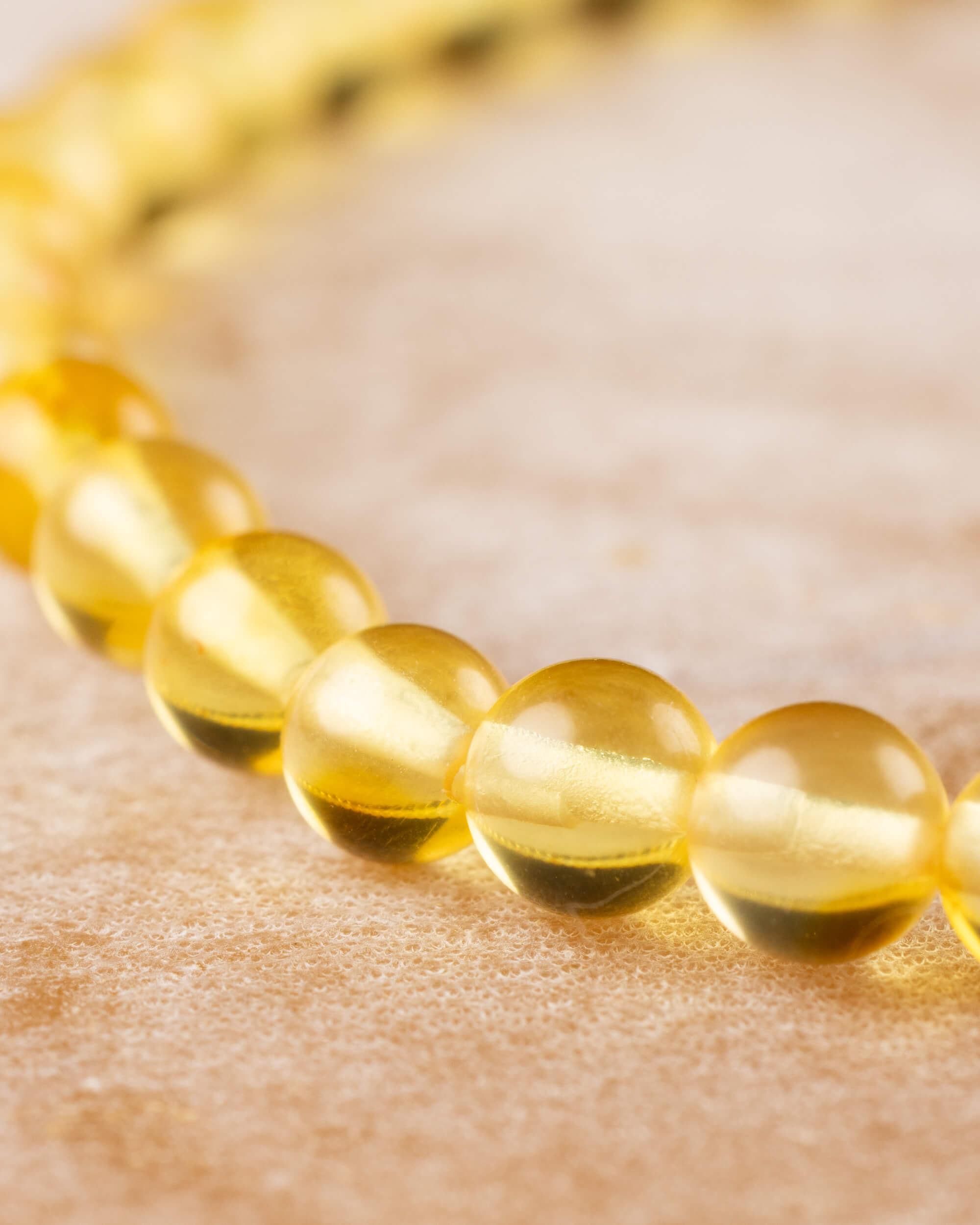 Pulsera de Ámbar Natural 4 mm - Calidez y Protección