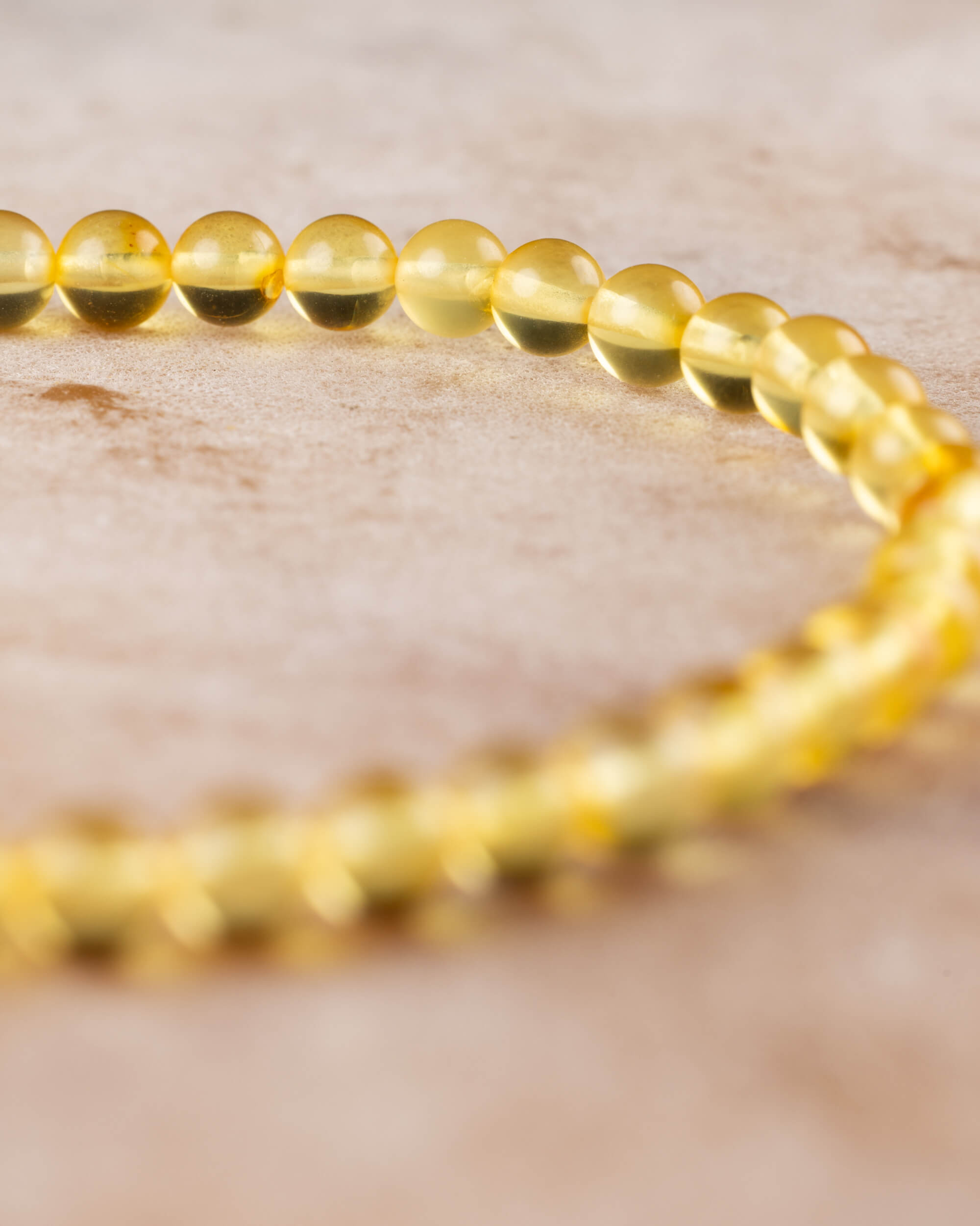 Pulsera de Ámbar Natural 4 mm - Calidez y Protección