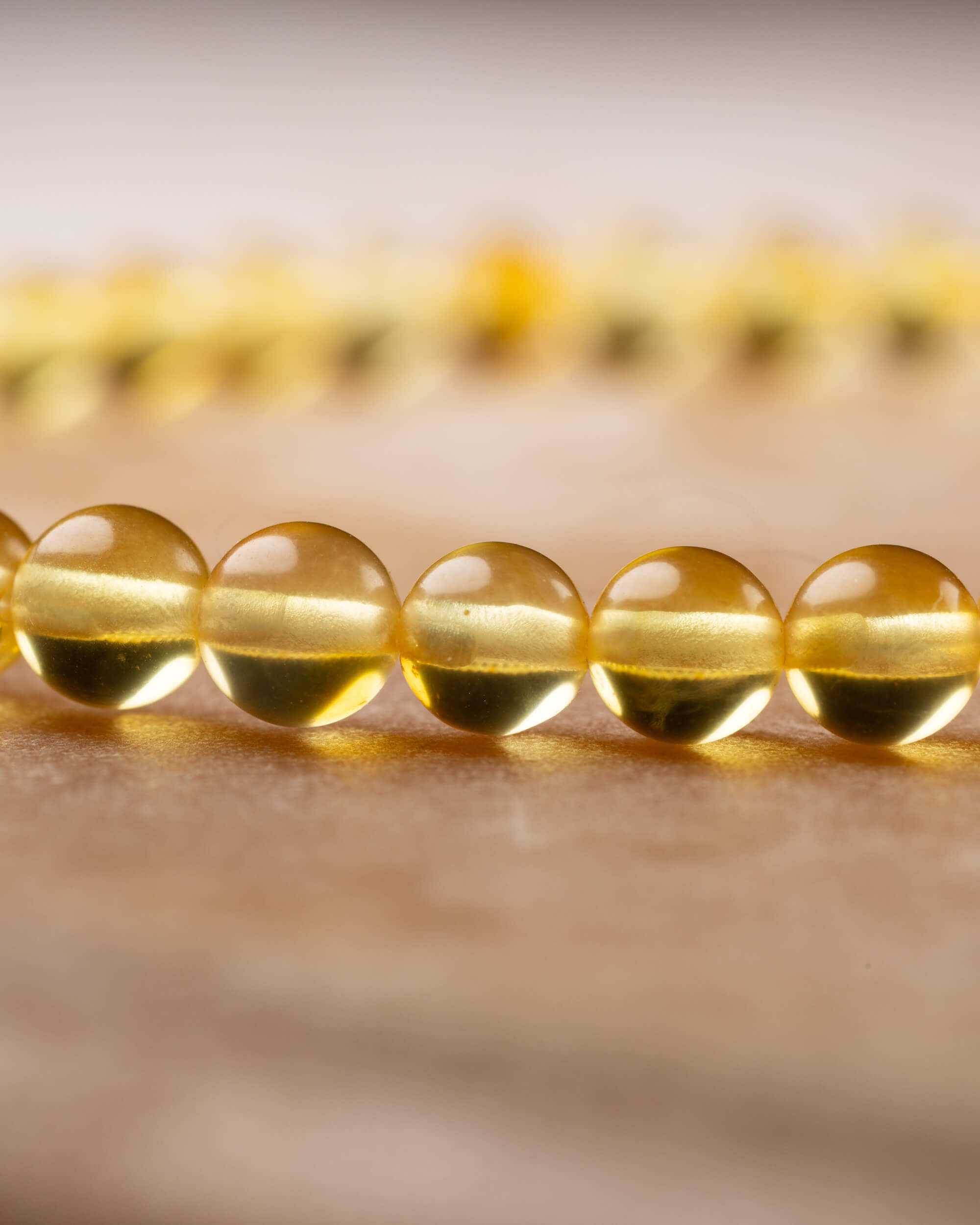 Pulsera de Ámbar Natural 4 mm - Calidez y Protección