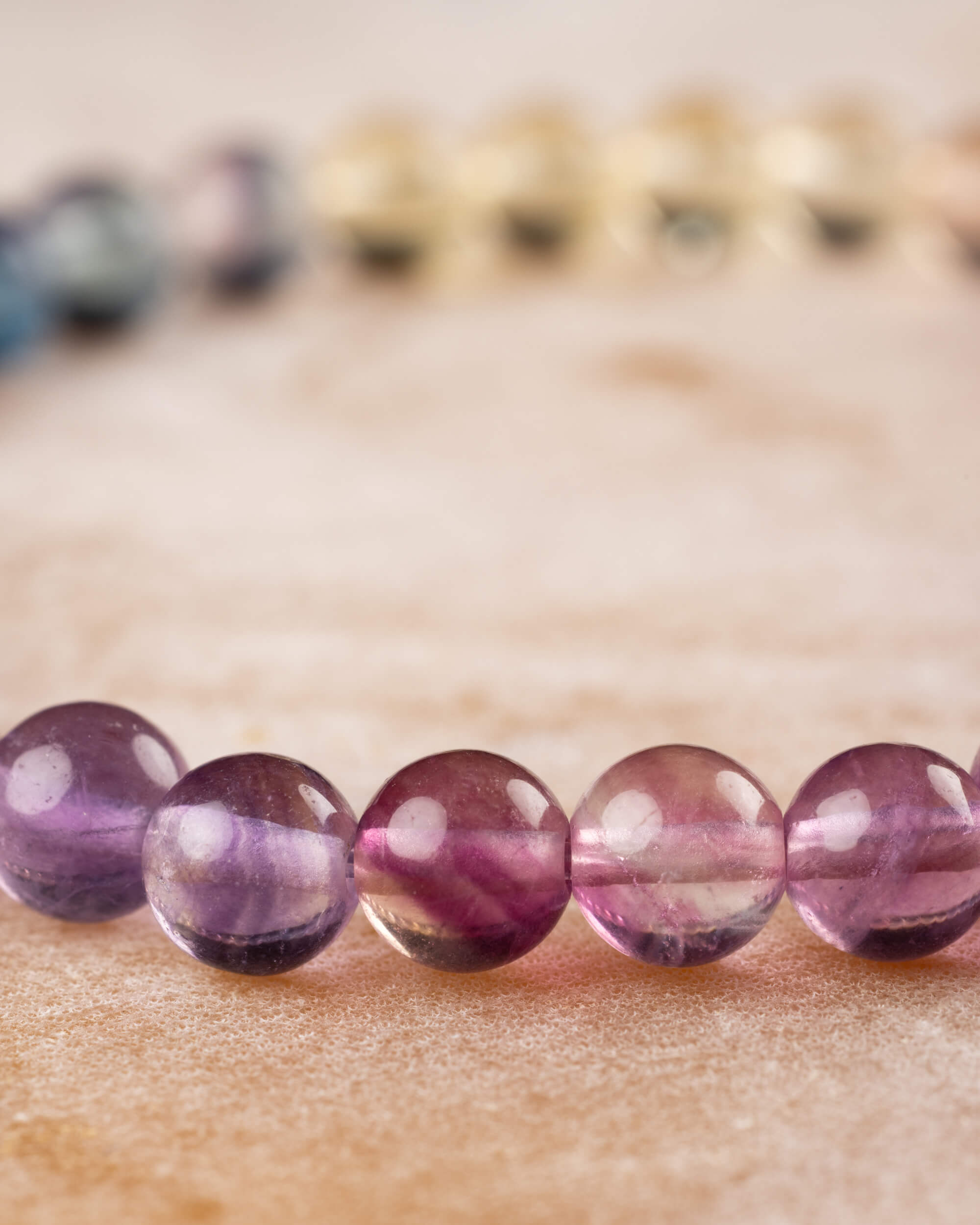 Pulsera de Fluorita Arcoíris 6 mm - Orden y Claridad (Degradado)