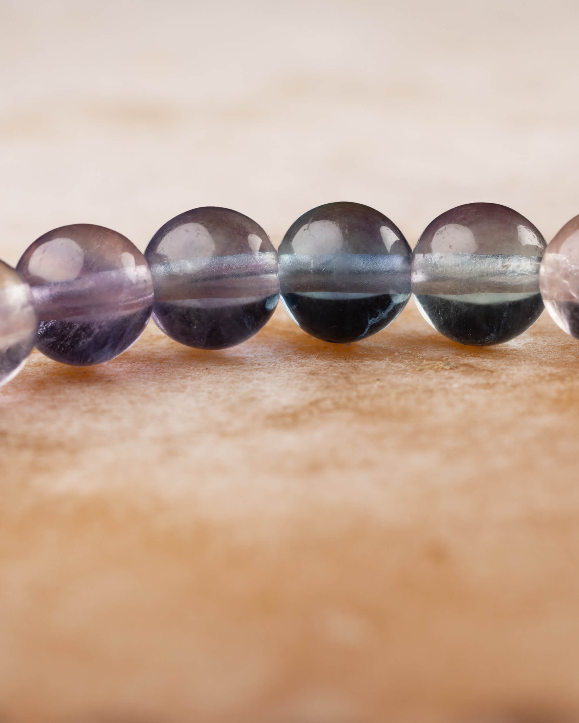 Pulsera de Fluorita Arcoíris 6 mm - Orden y Claridad (Degradado)