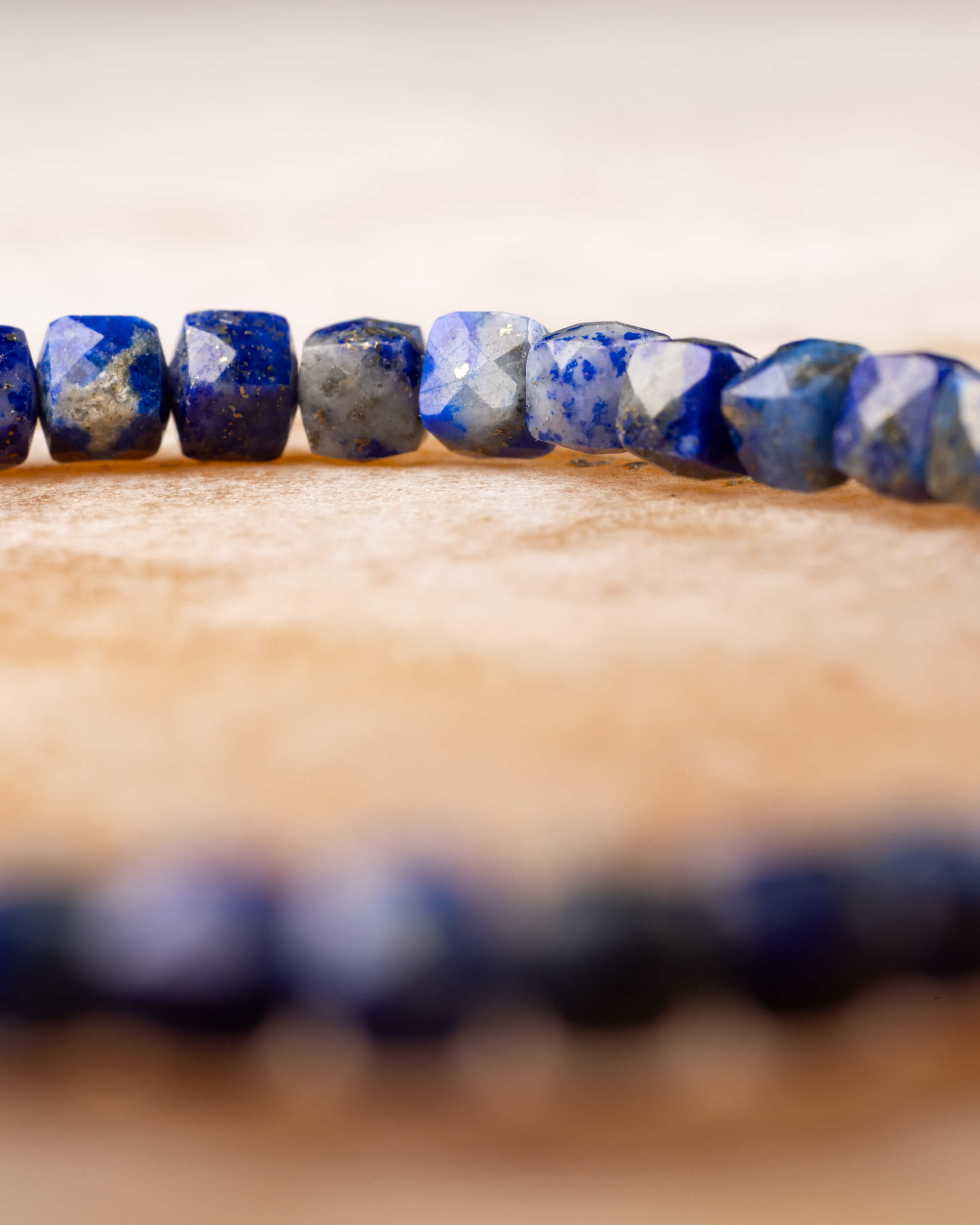 Pulsera de Lapislázuli Facetada 4 mm - Visión y Sabiduría