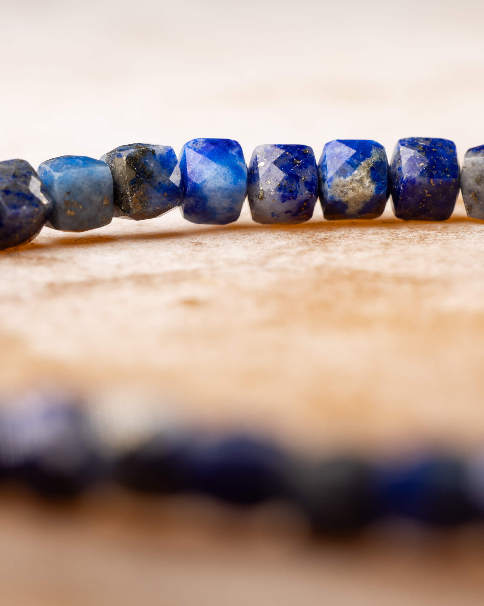 Pulsera de Lapislázuli Facetada 4 mm - Visión y Sabiduría