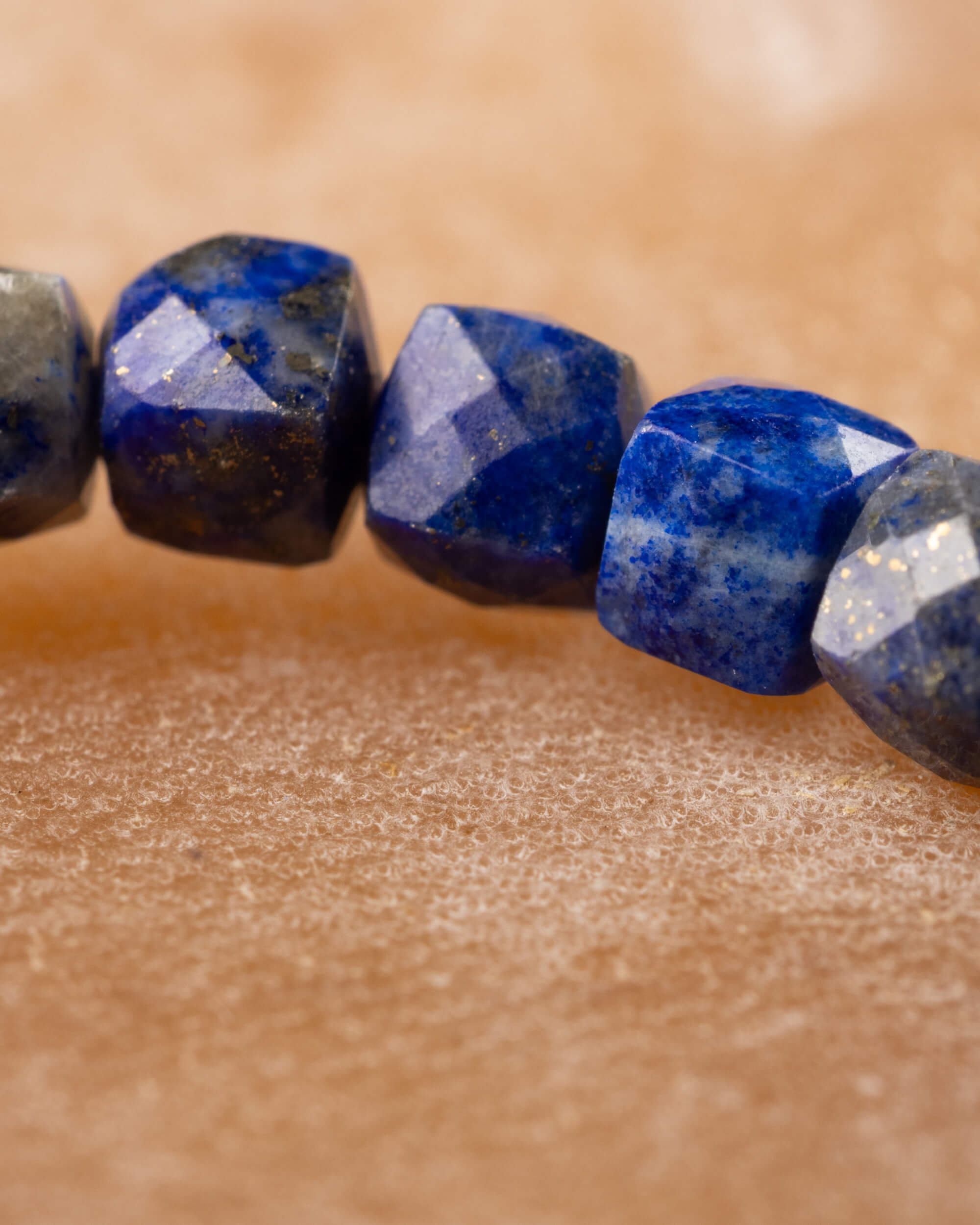 Pulsera de Lapislázuli Facetada 4 mm - Visión y Sabiduría